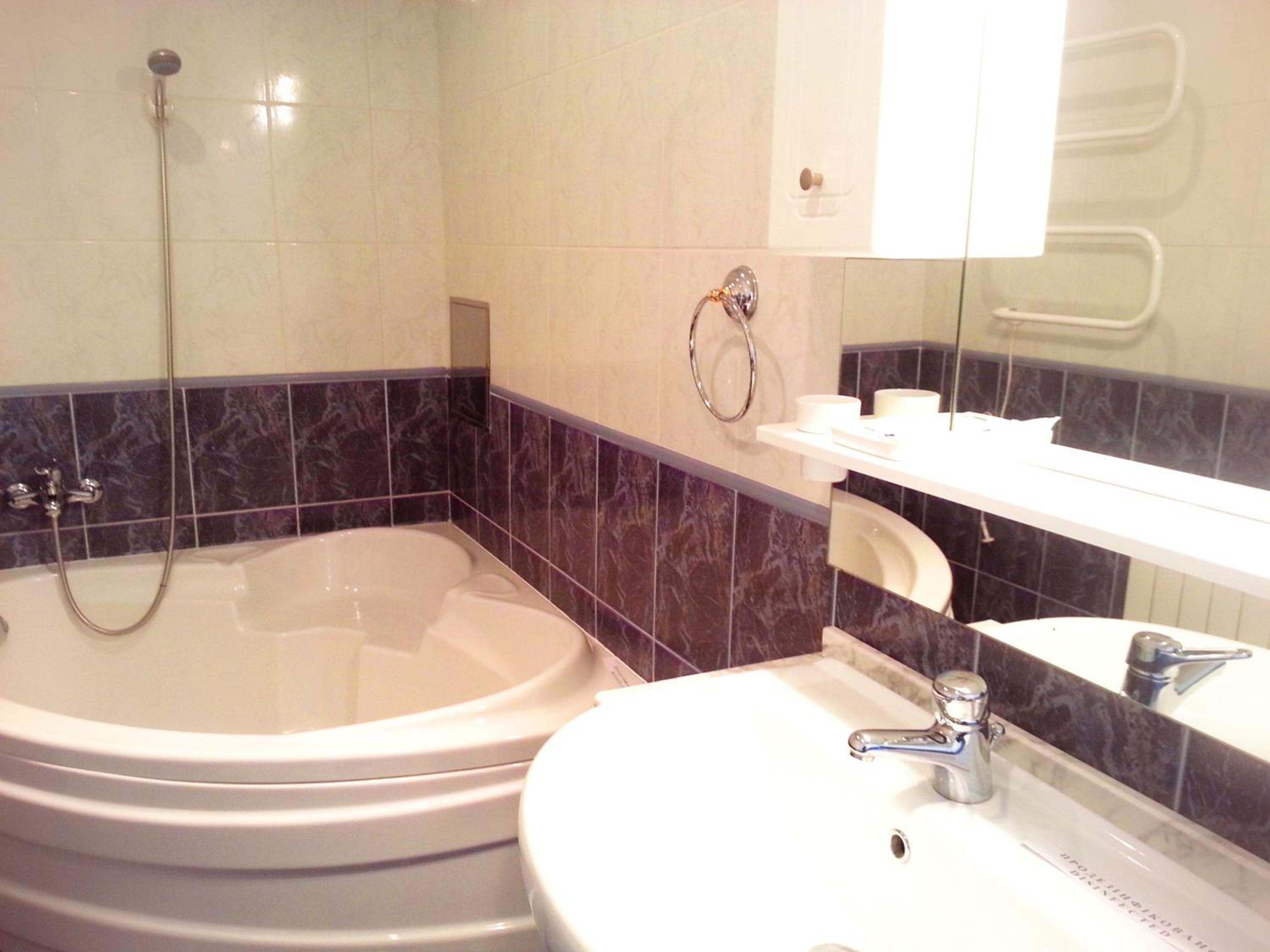 Junior Suite with Balcony photo 2