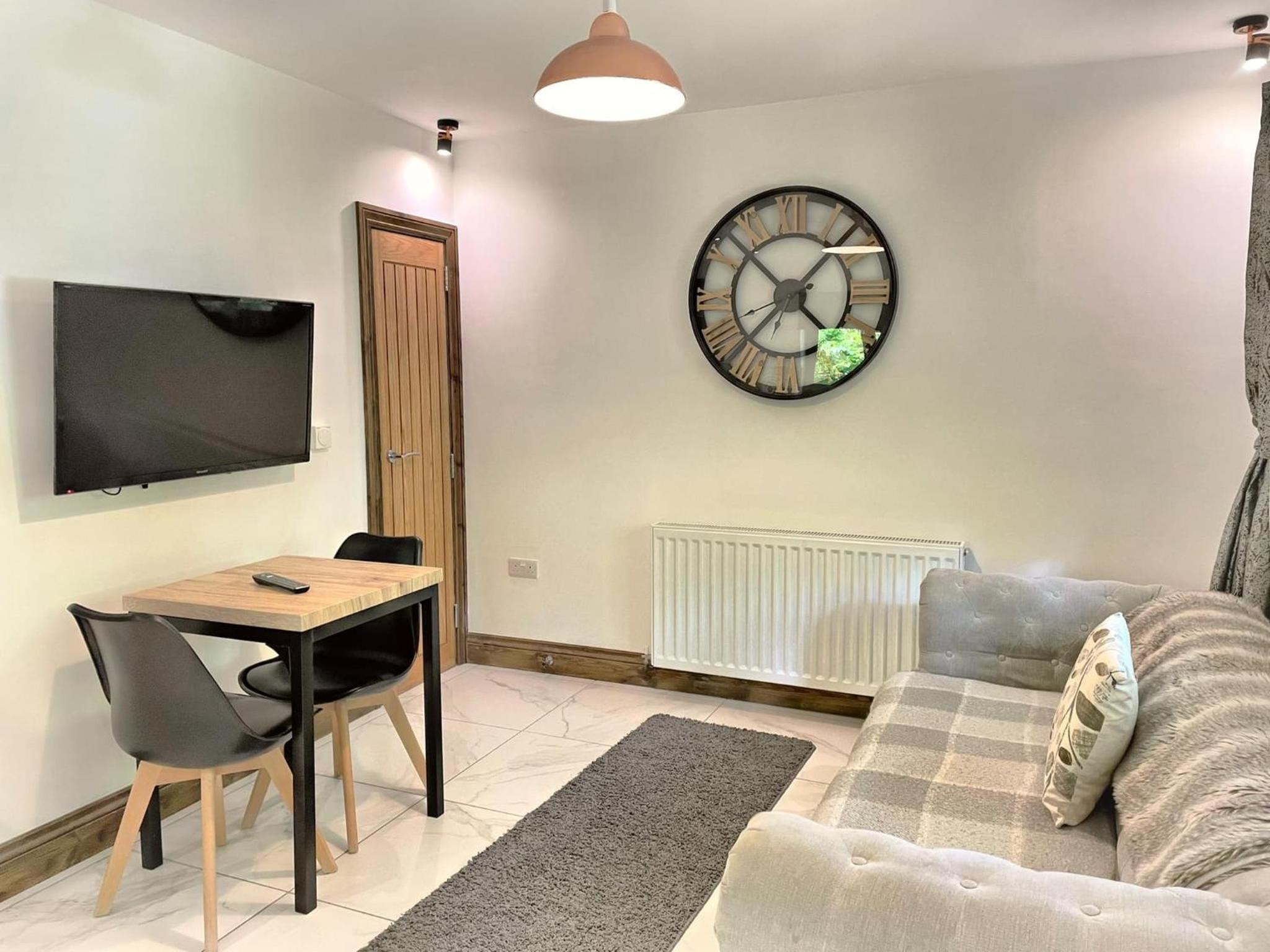 One-Bedroom Chalet - Photo 11