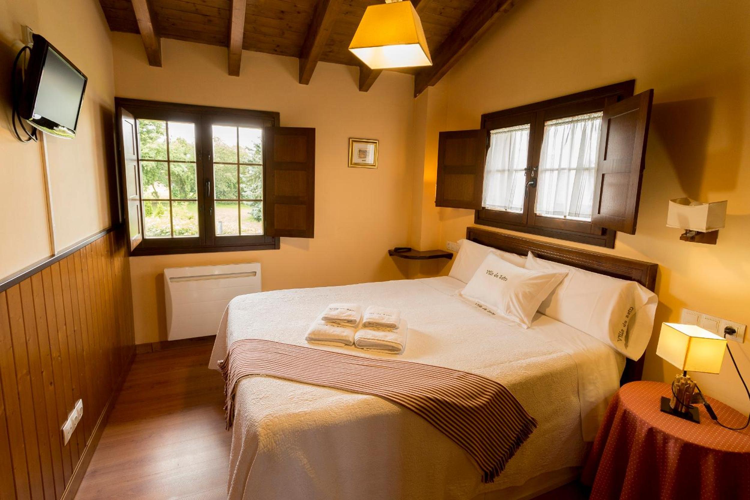 Apartamento Dúplex de Dos Habitaciones con Balcón y Vista al Jardín