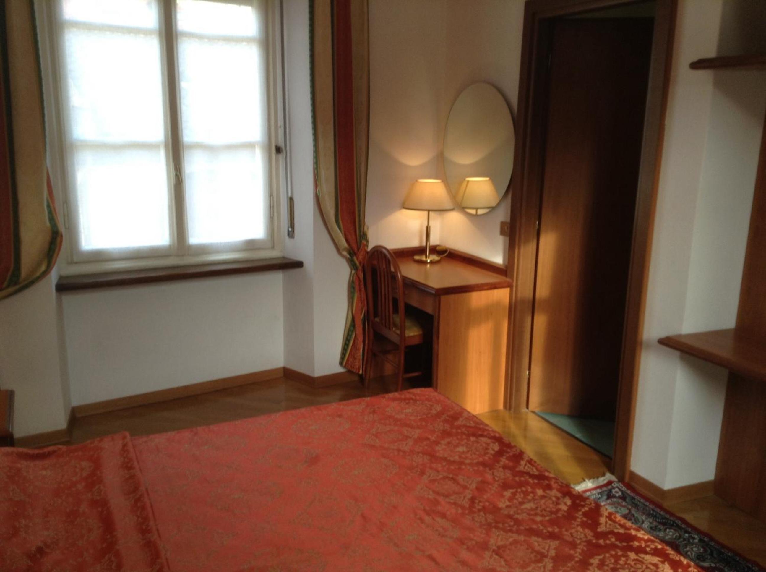 Double or Twin Room - Photo 6