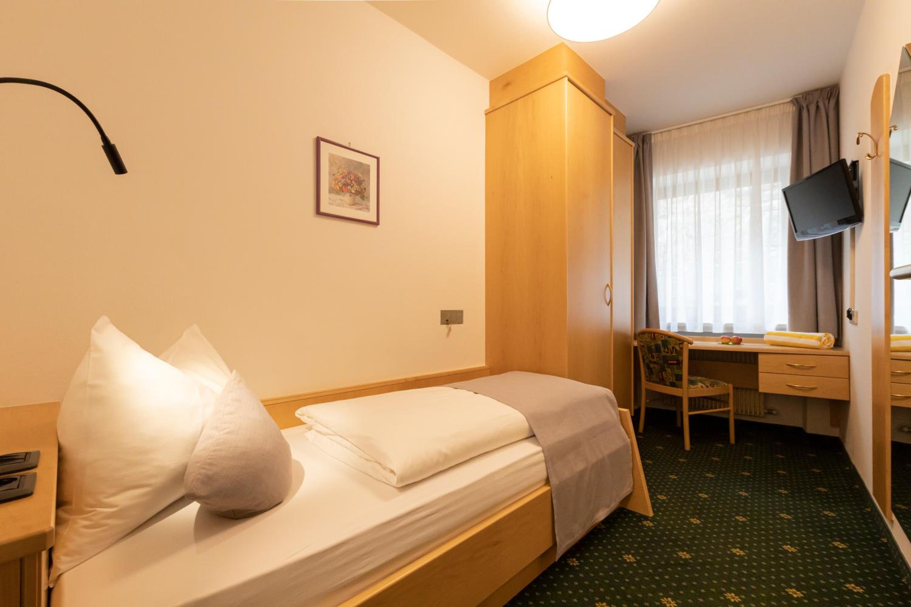 Single Room photo 1