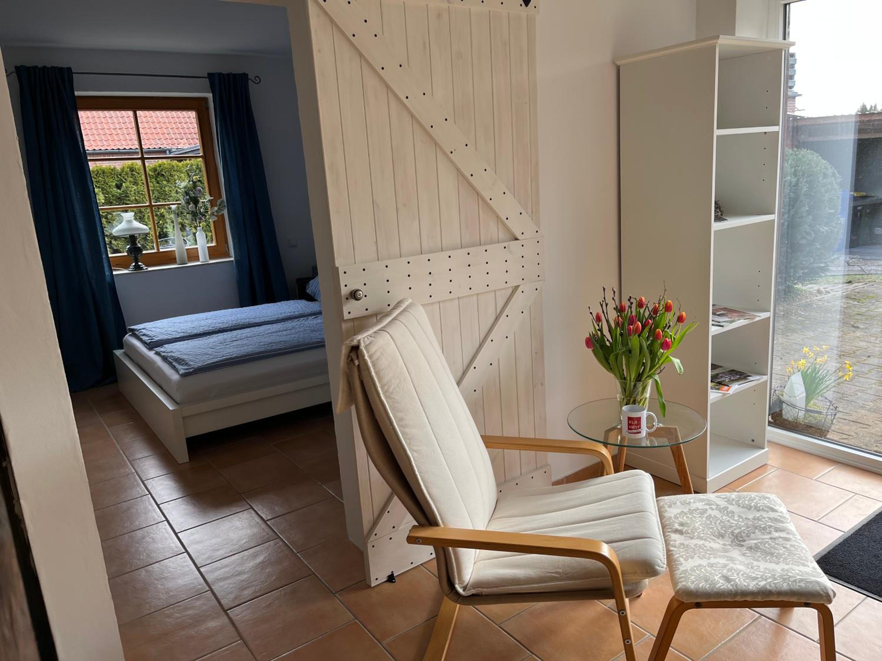 One-Bedroom Apartment - Photo 17