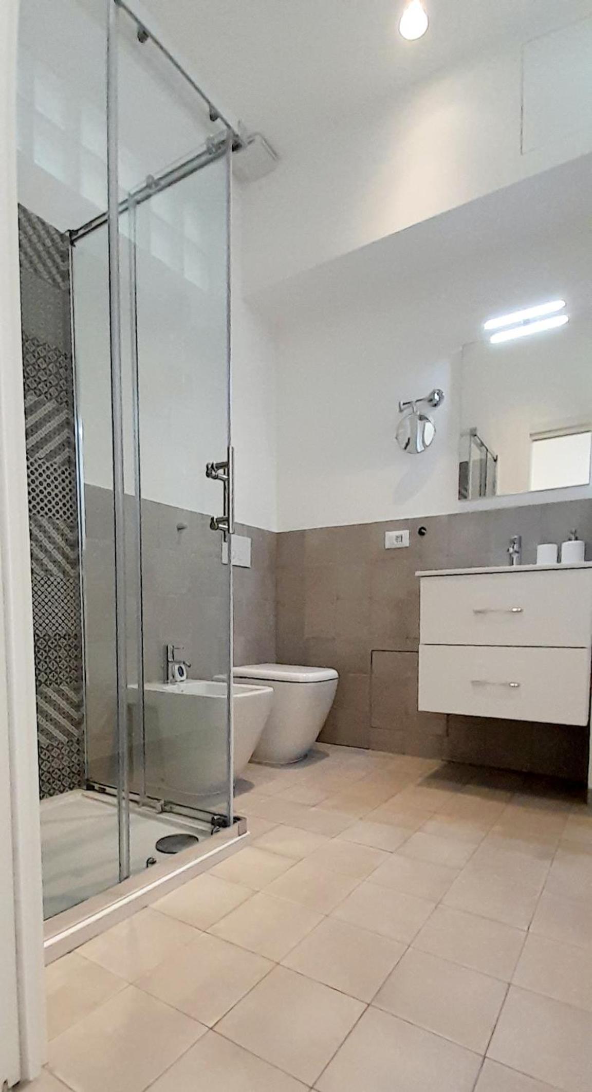 One-Bedroom Apartment - Photo 31