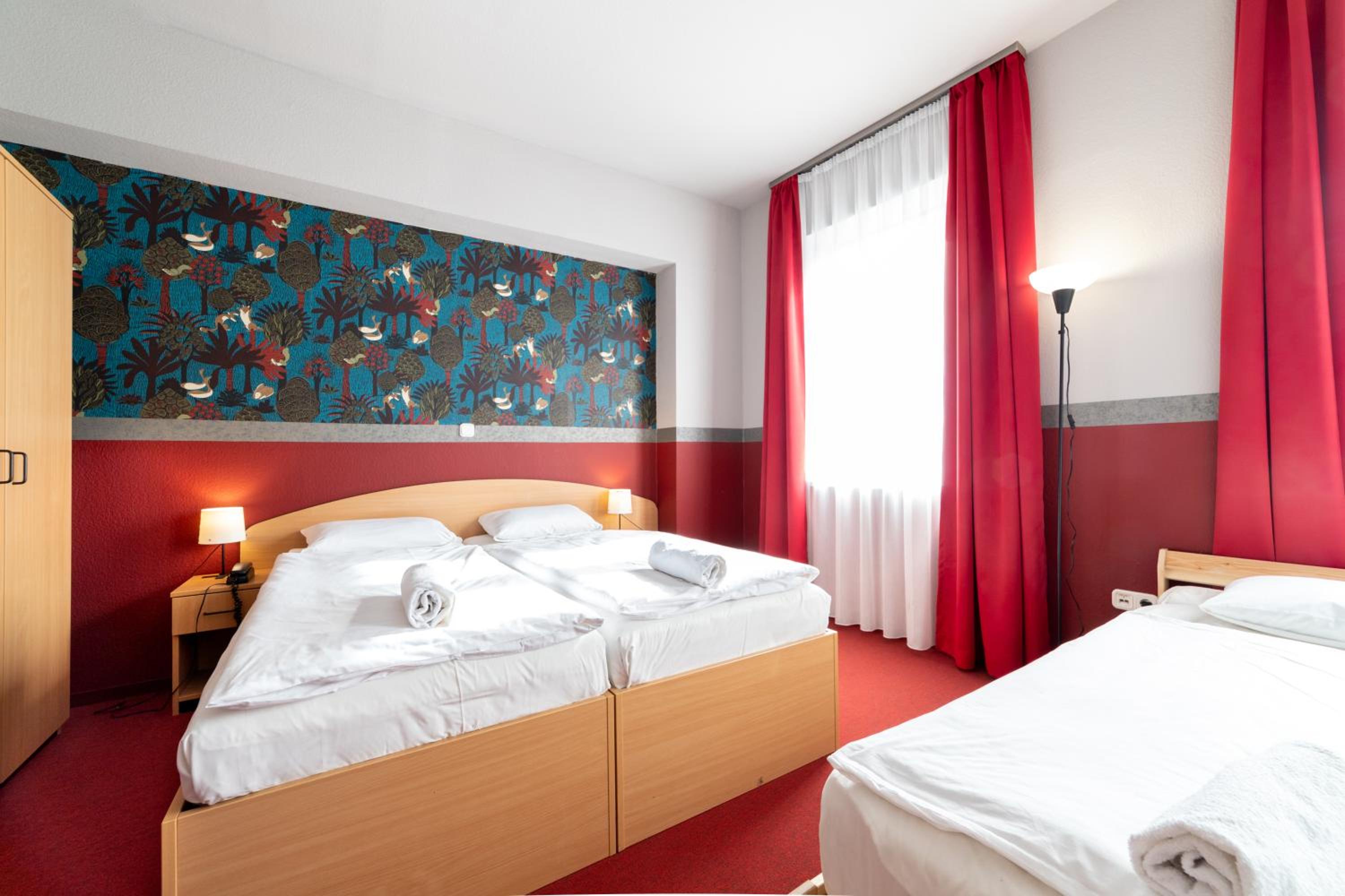 Quadruple Room - Photo 1