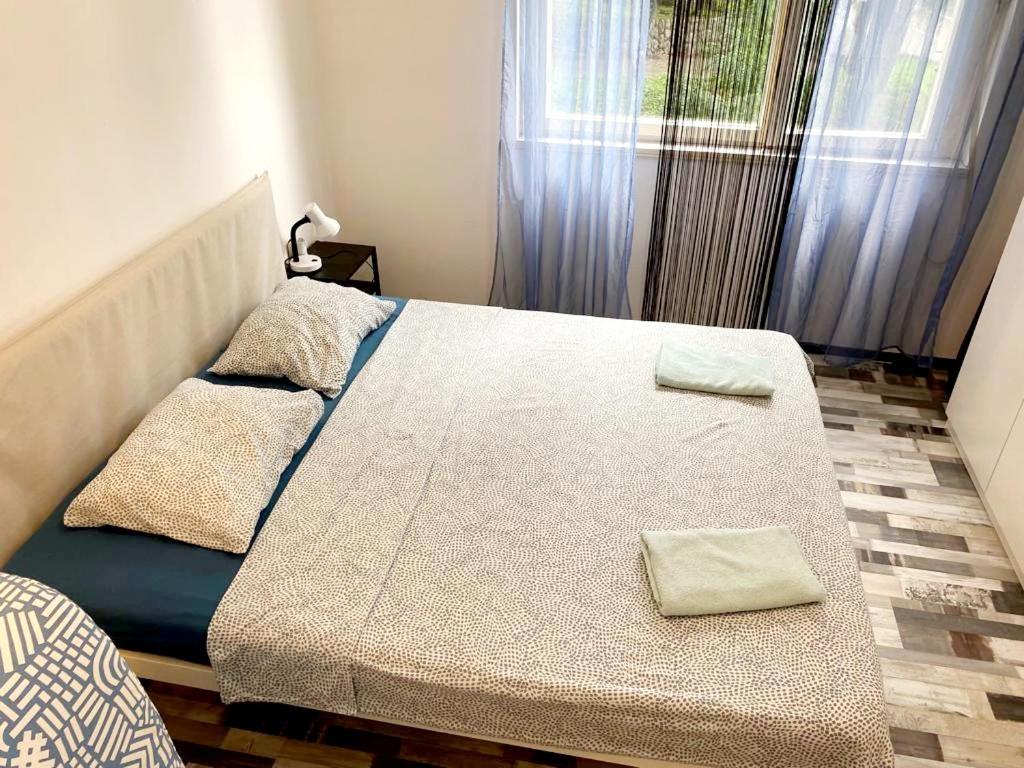 Apartment with Sea View - Photo 18
