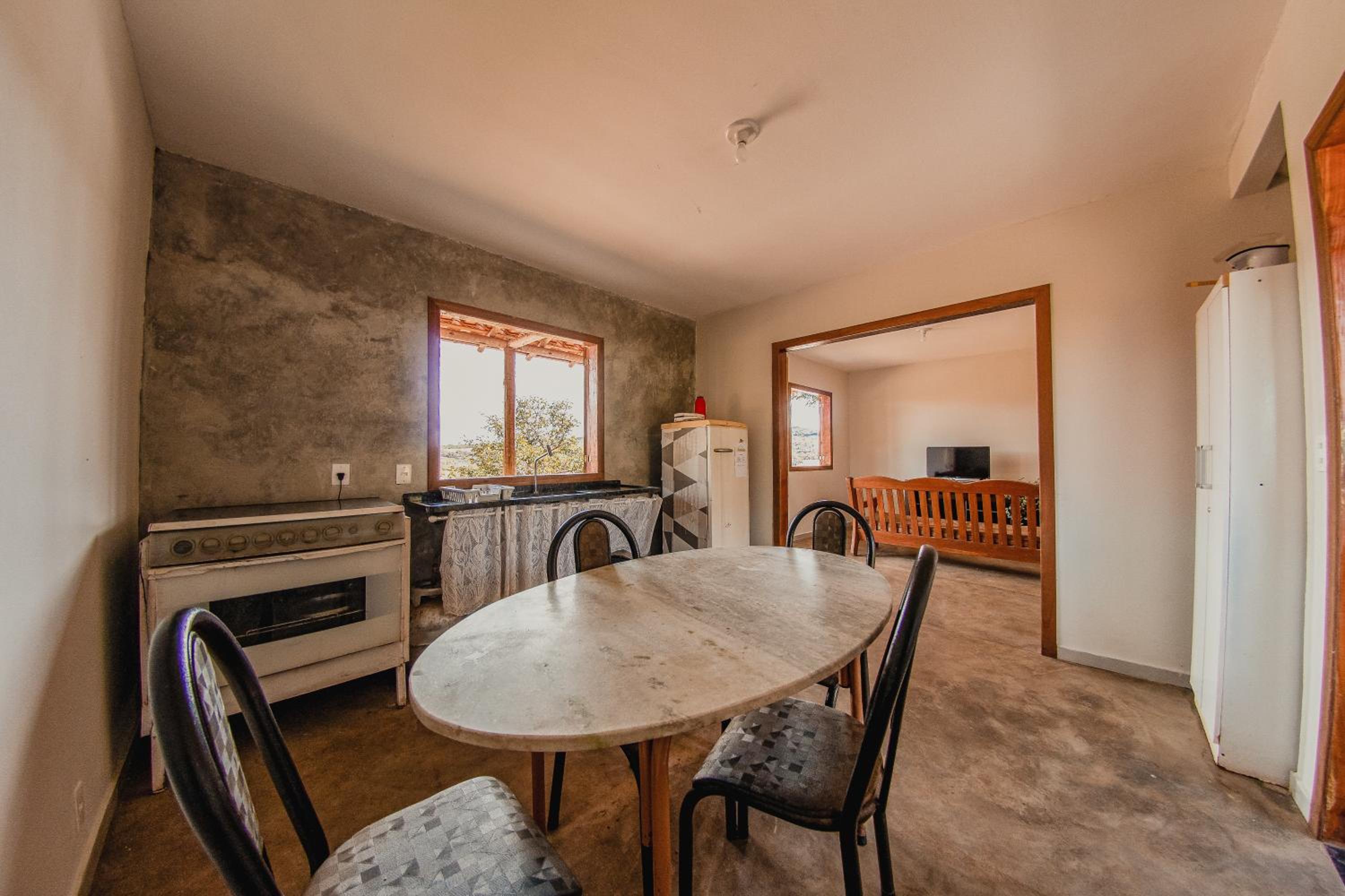 Two-Bedroom House - Photo 15