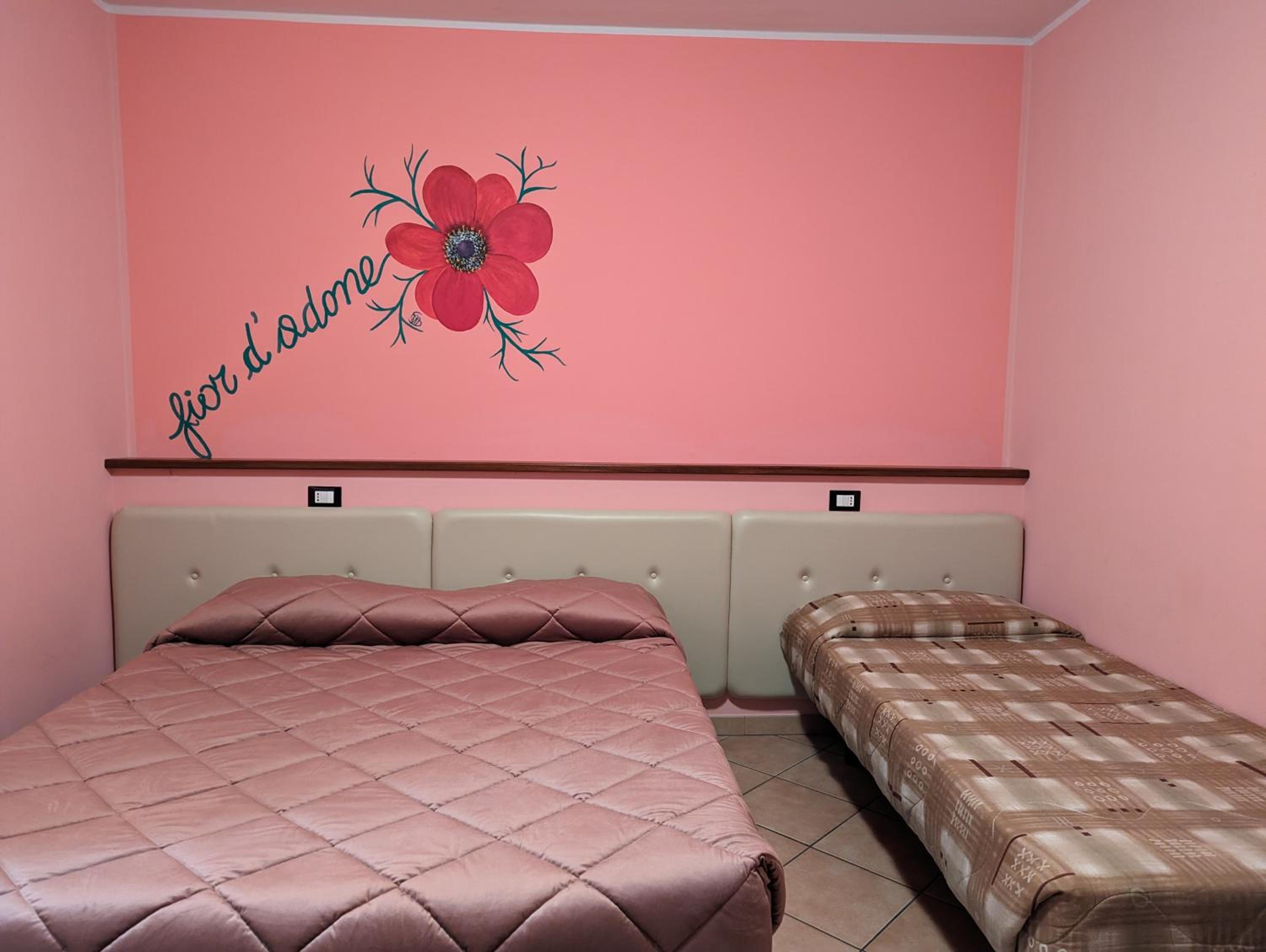 Deluxe Triple Room - Photo 1