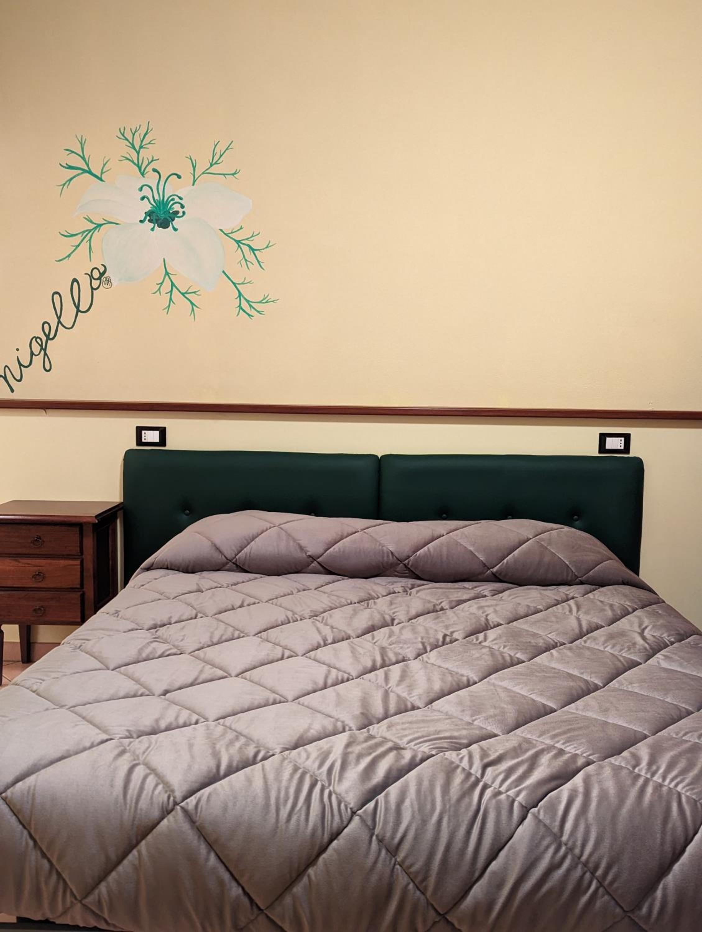 Deluxe Double or Twin Room - Photo 2
