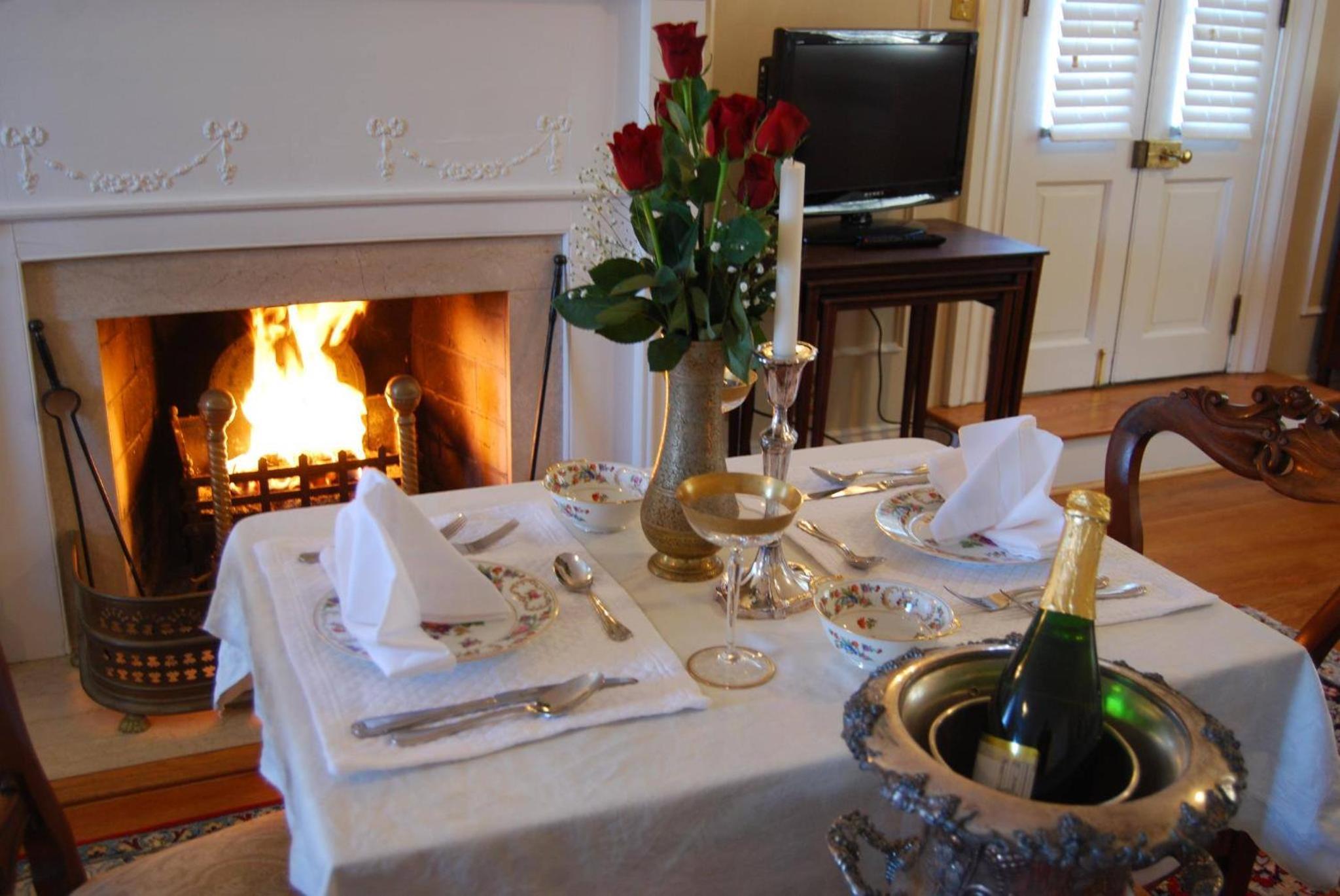King Suite with Balcony photo 3