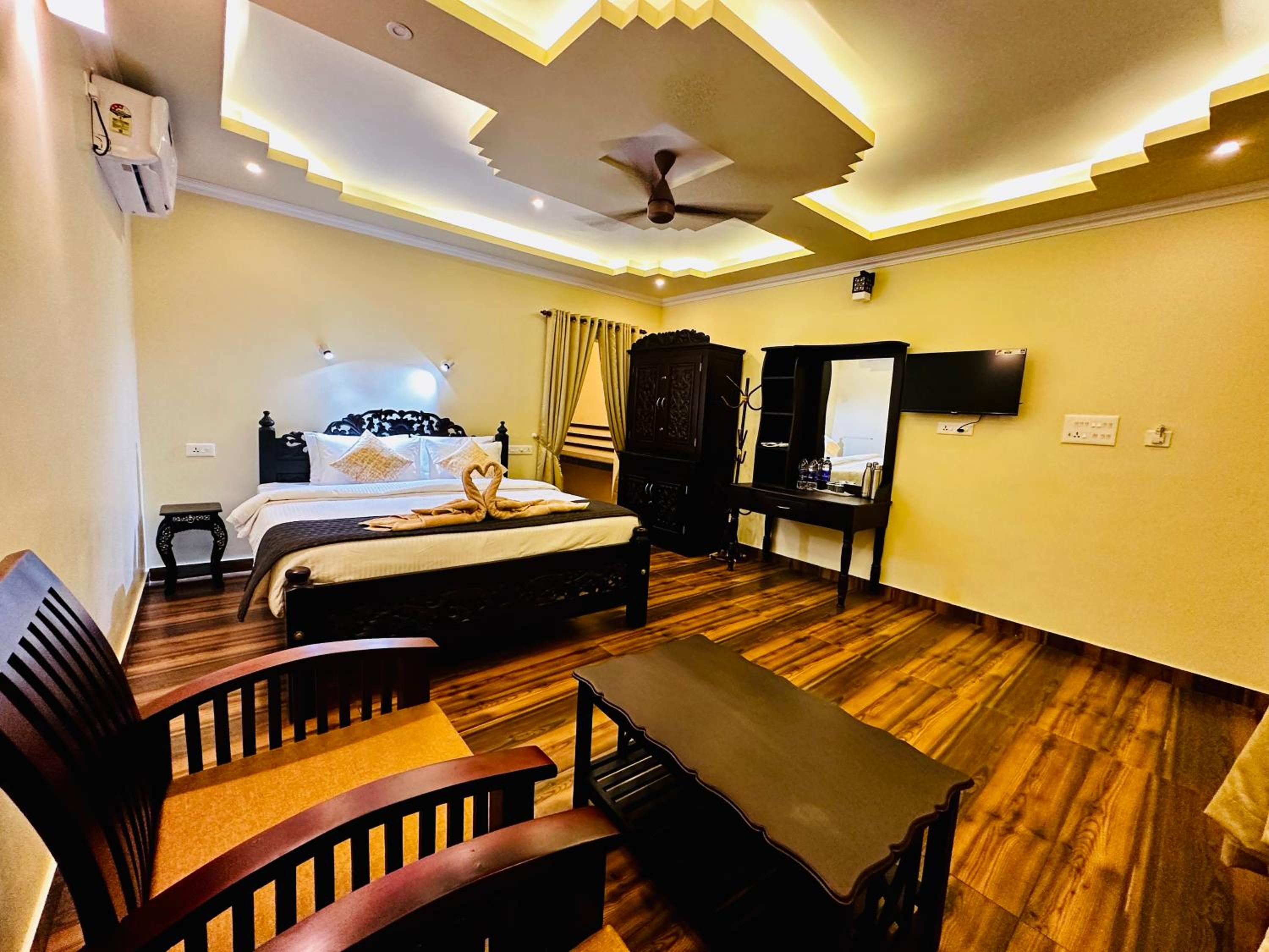 Superior King Room