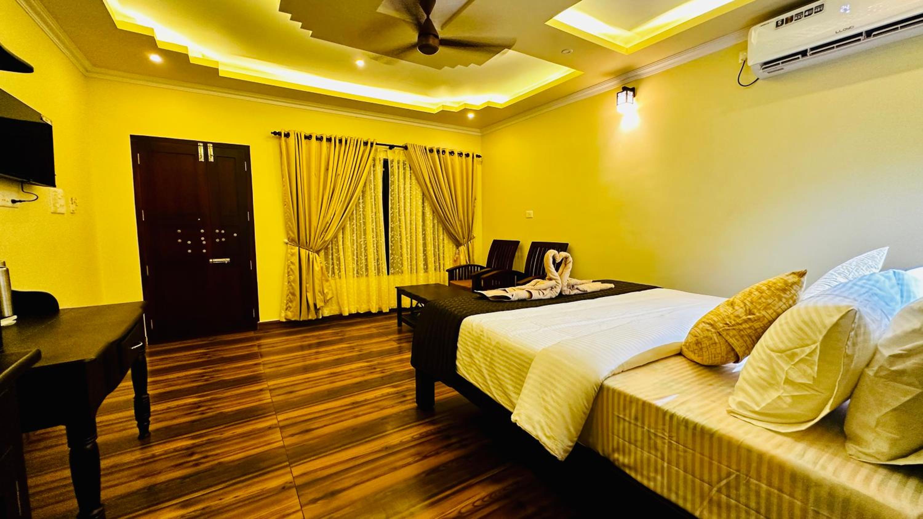 Superior King Room photo 3