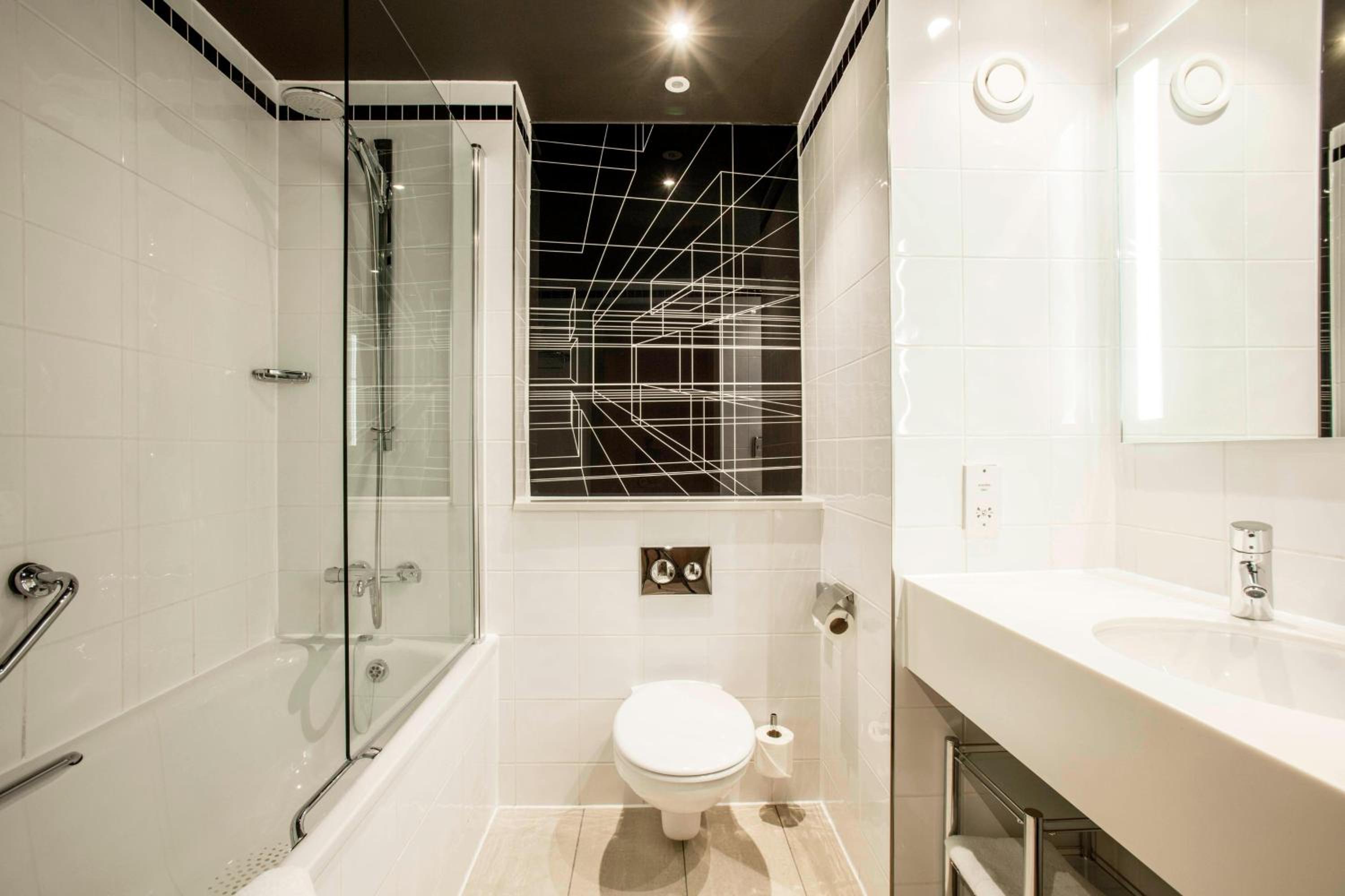 Deluxe, Guest room, 1 Double - Photo 6