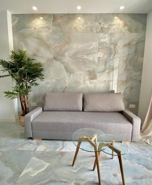 Apartamento con Balcón