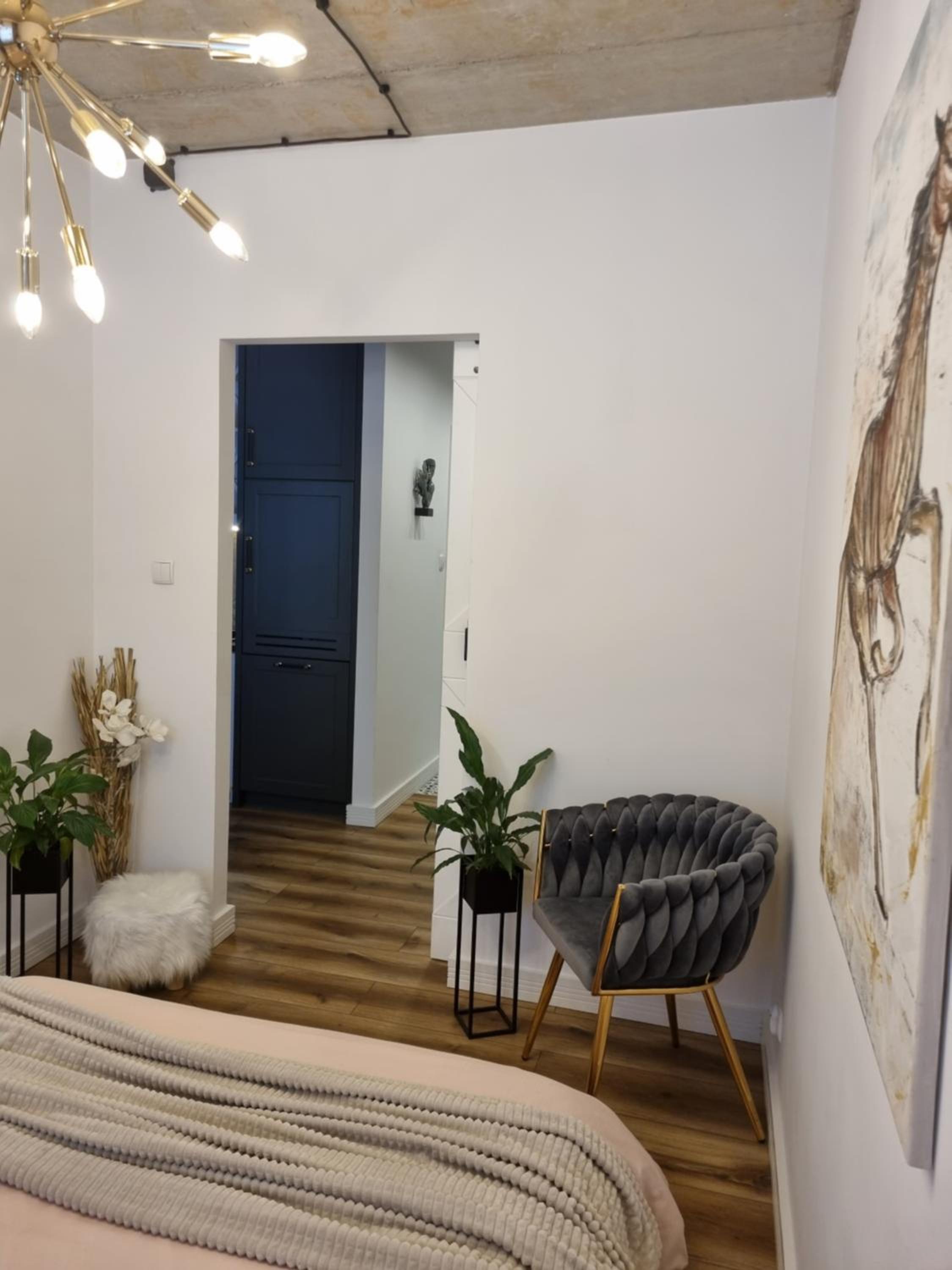 One-Bedroom Apartment - Photo 50