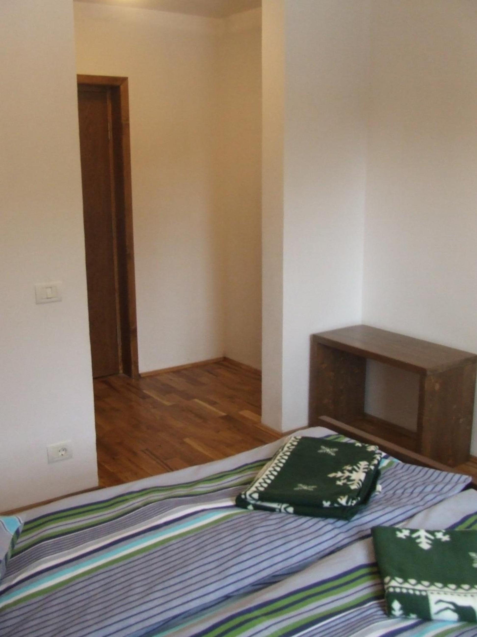 Double Room - Photo 9