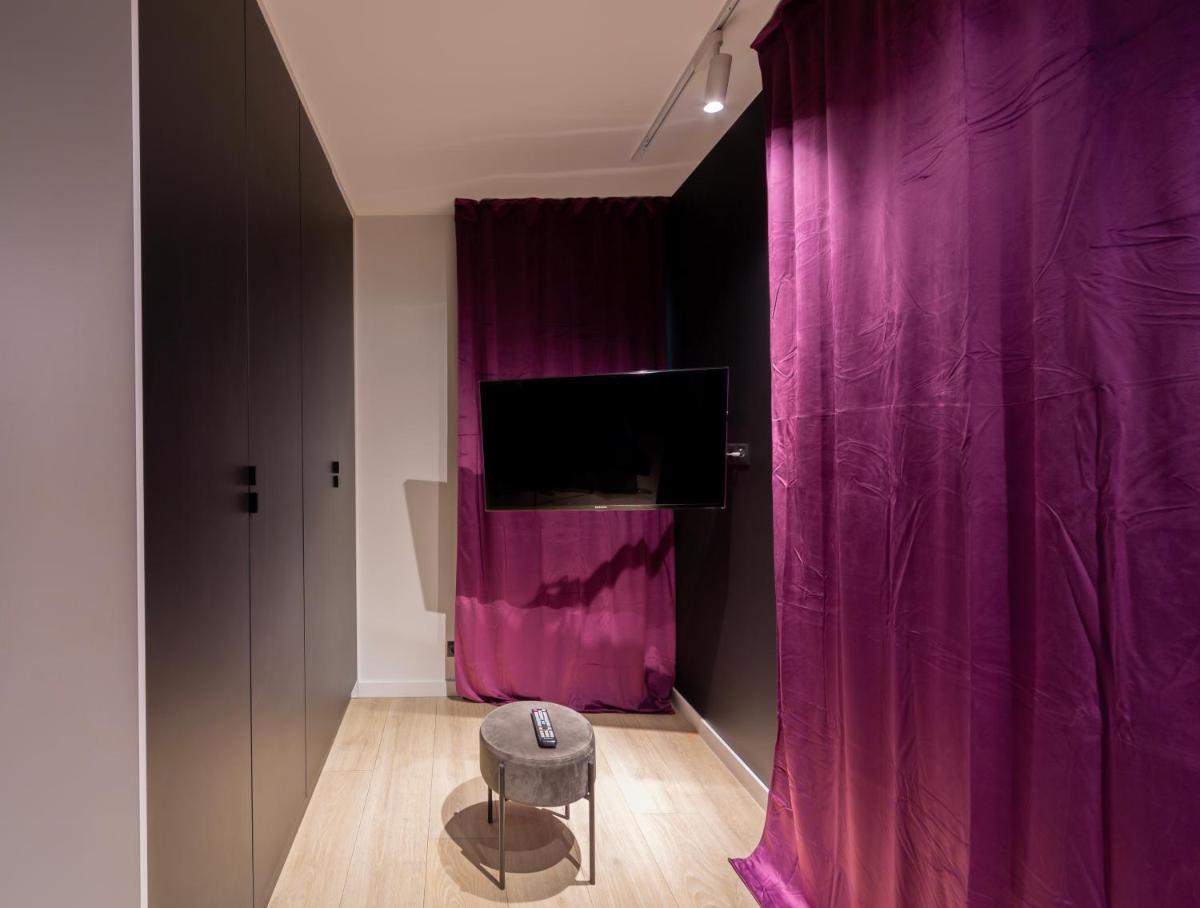 One-Bedroom Apartment - Photo 15