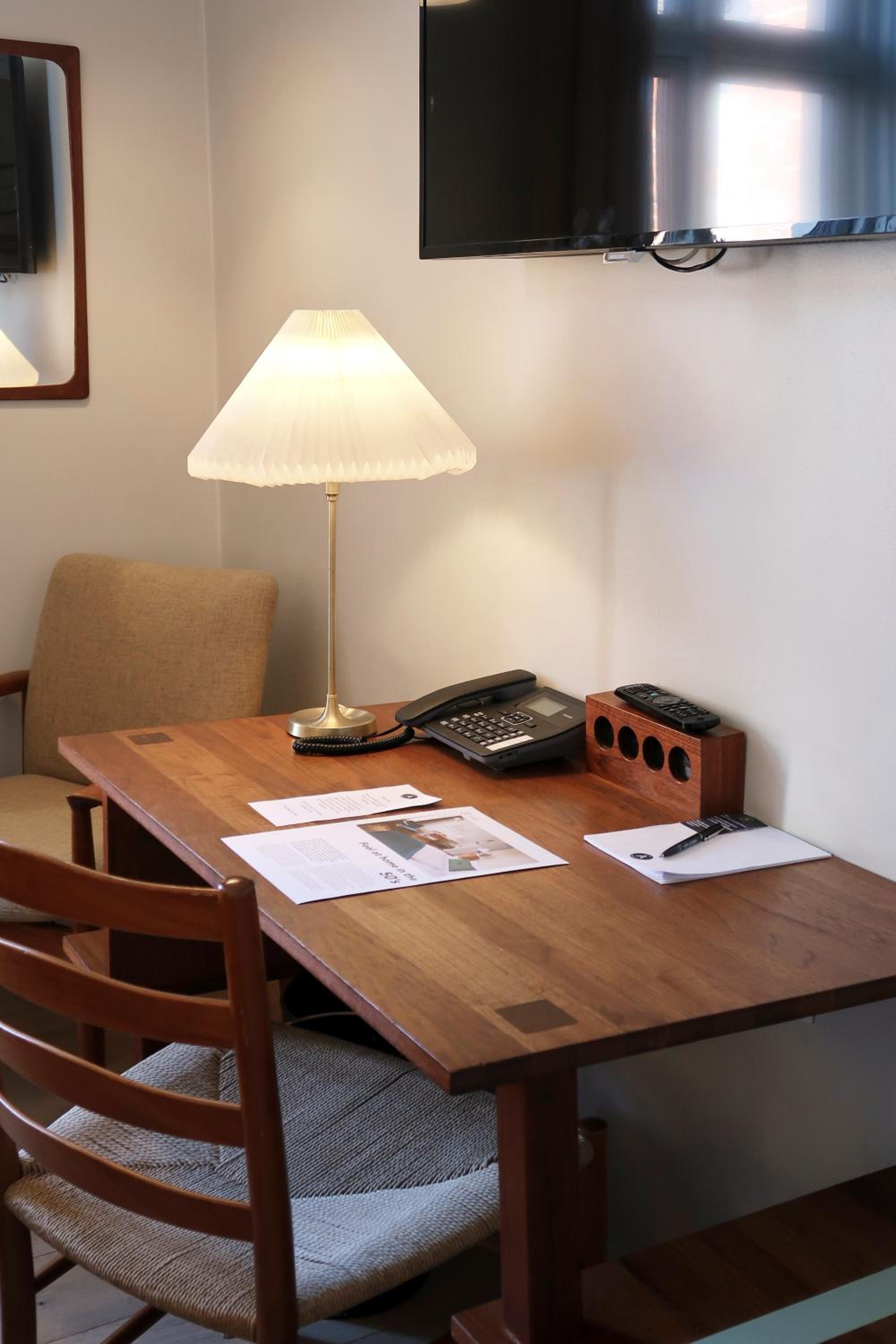 Standard Double Room - Photo 14