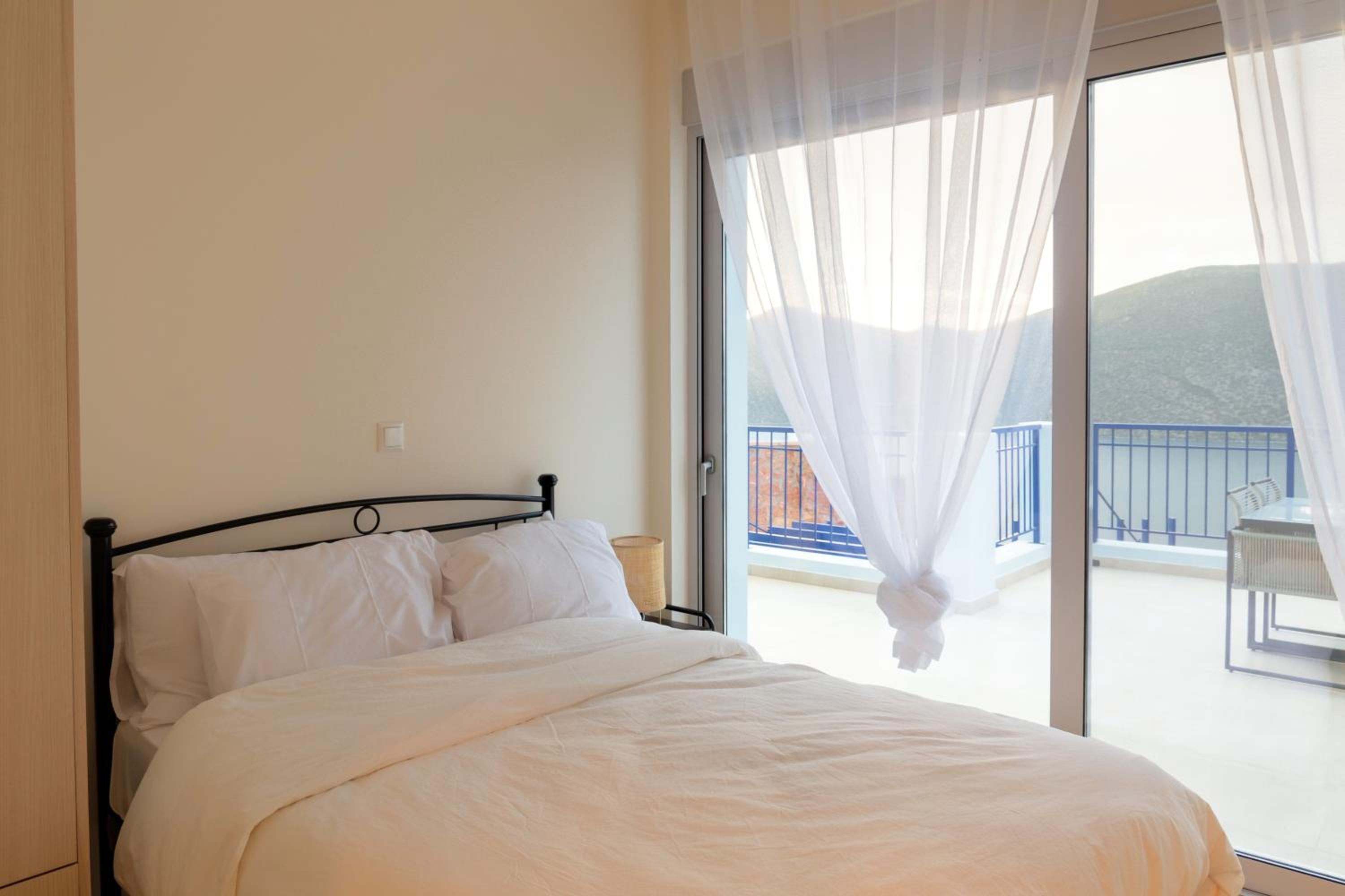 Villa photo 3