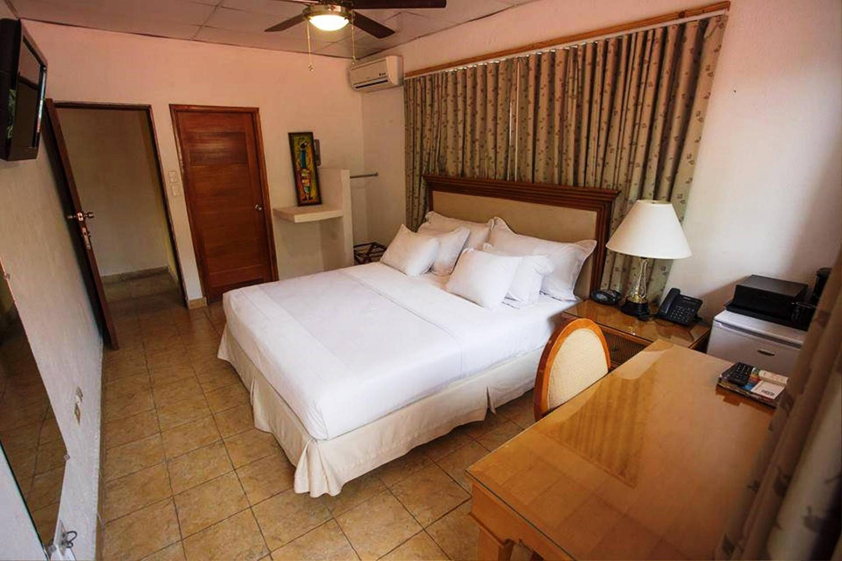 Deluxe Single Room photo 3