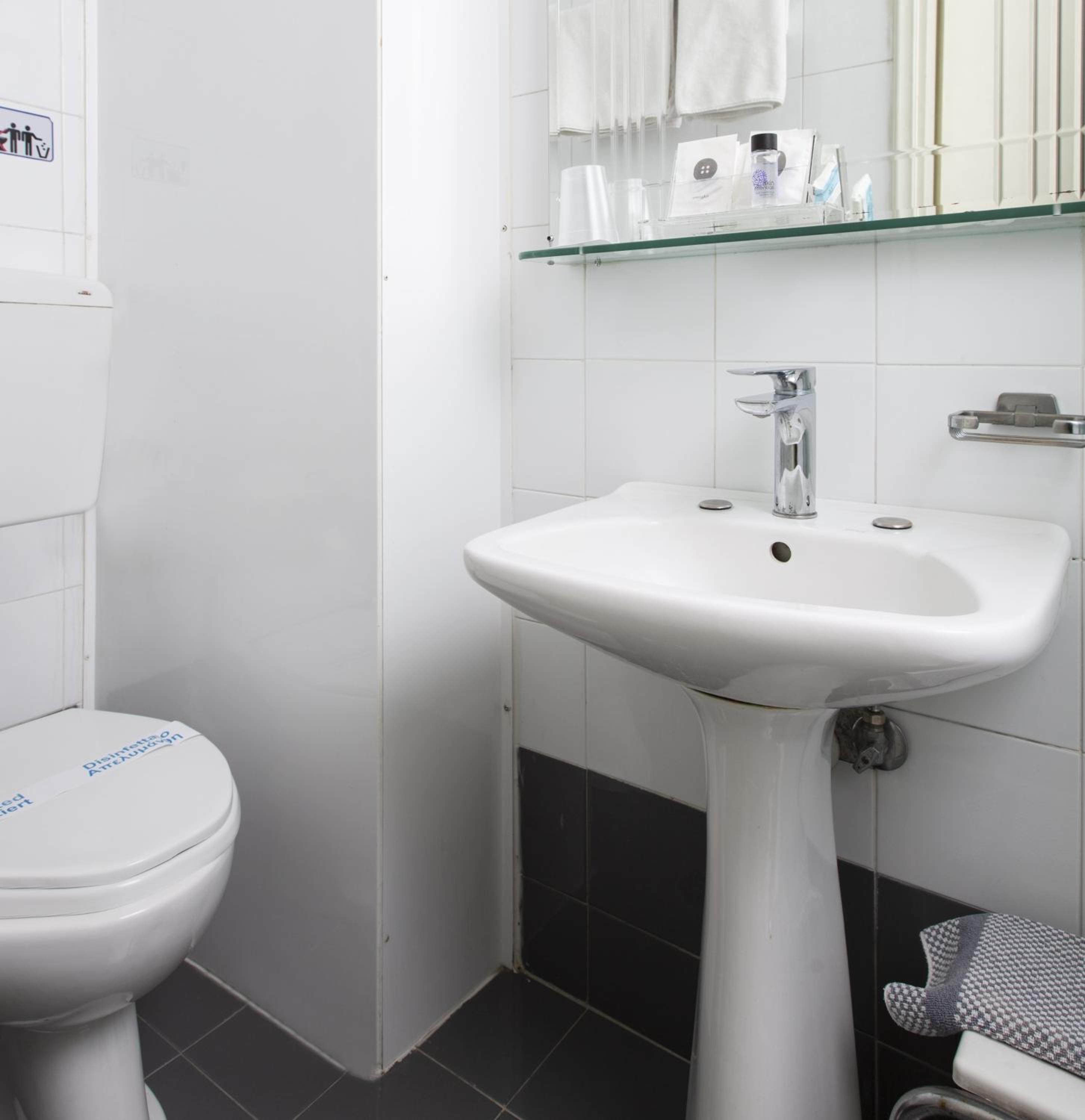 Single Room Interior View photo 2
