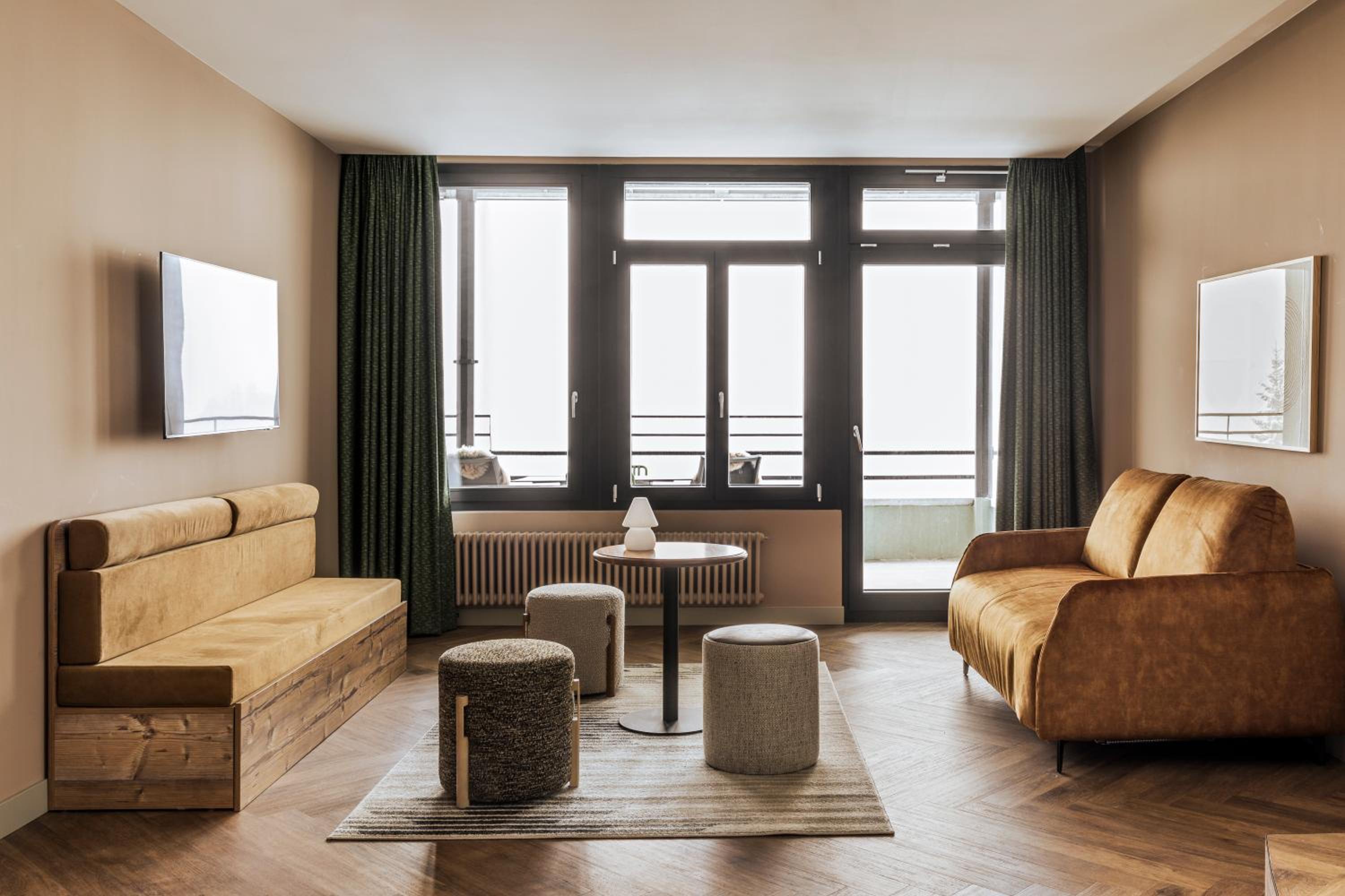 Family Suite with Balcony photo 2