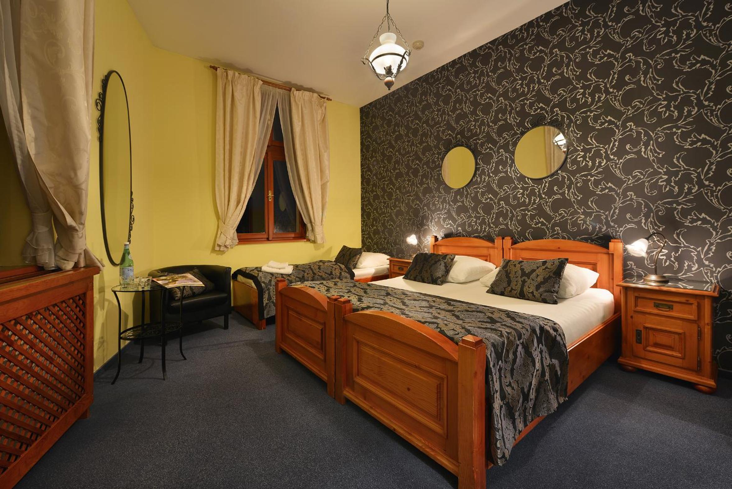 Comfort Triple Room