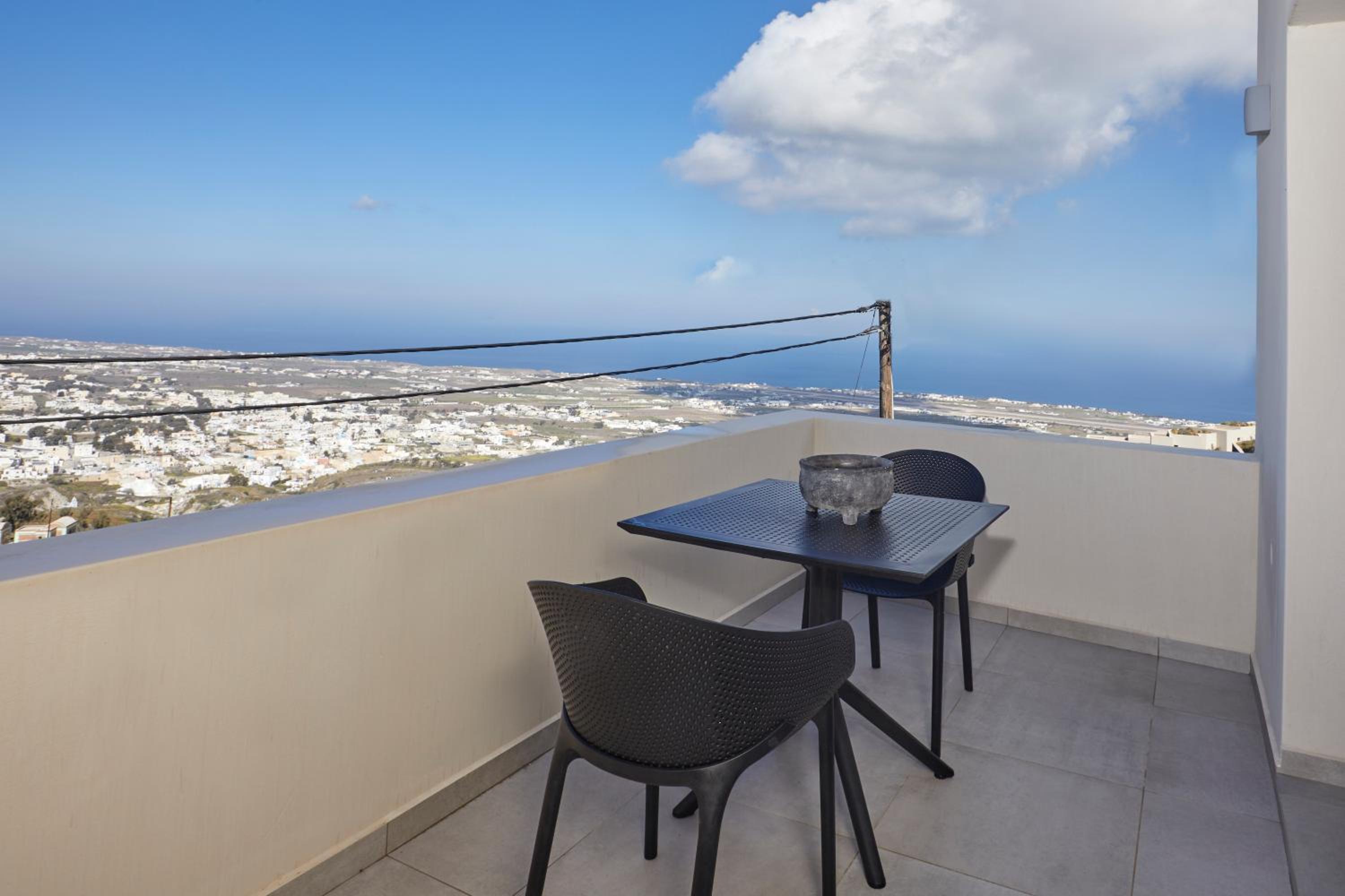 Superior Suite with Sea View - Photo 5
