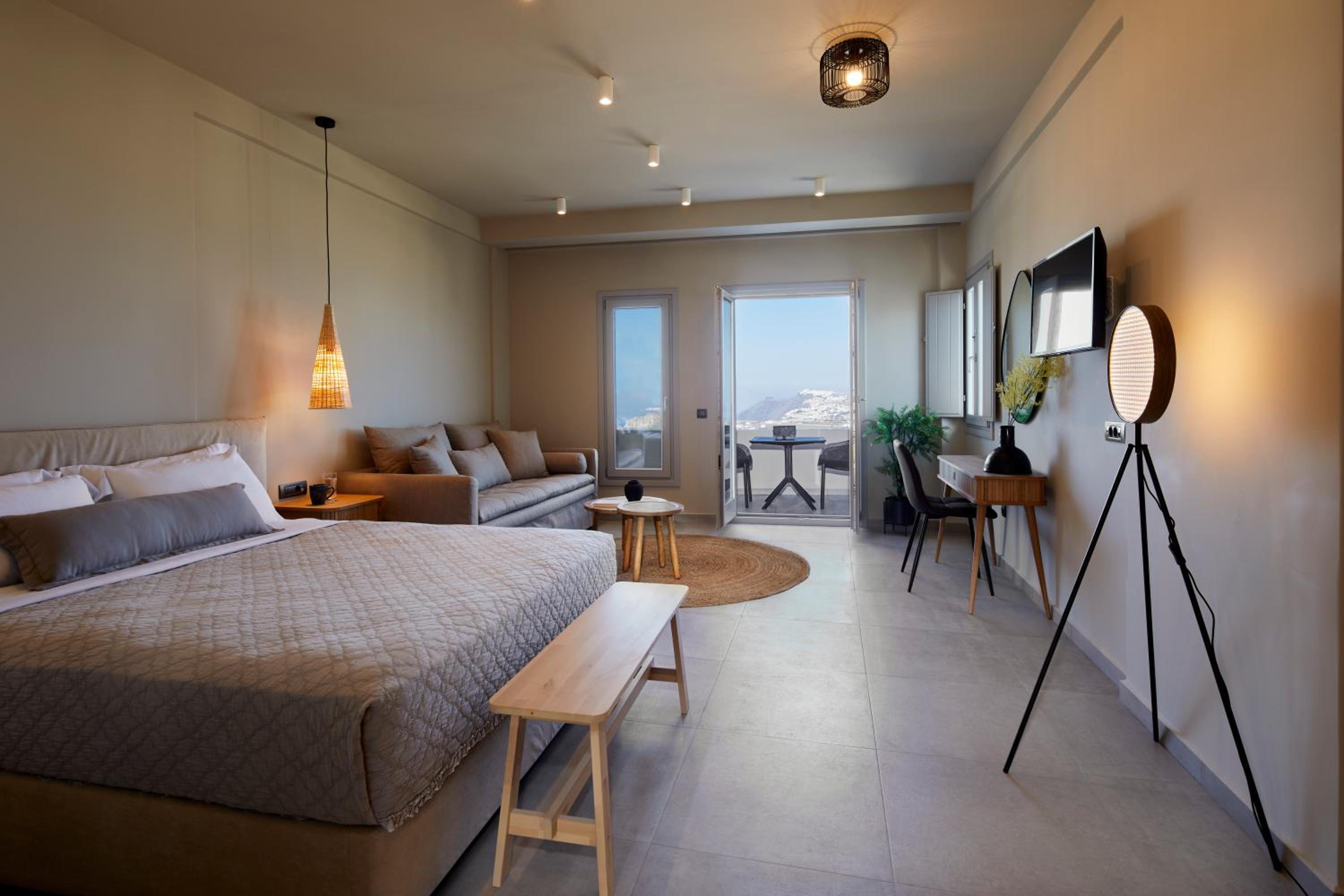 Superior Suite with Sea View - Photo 1