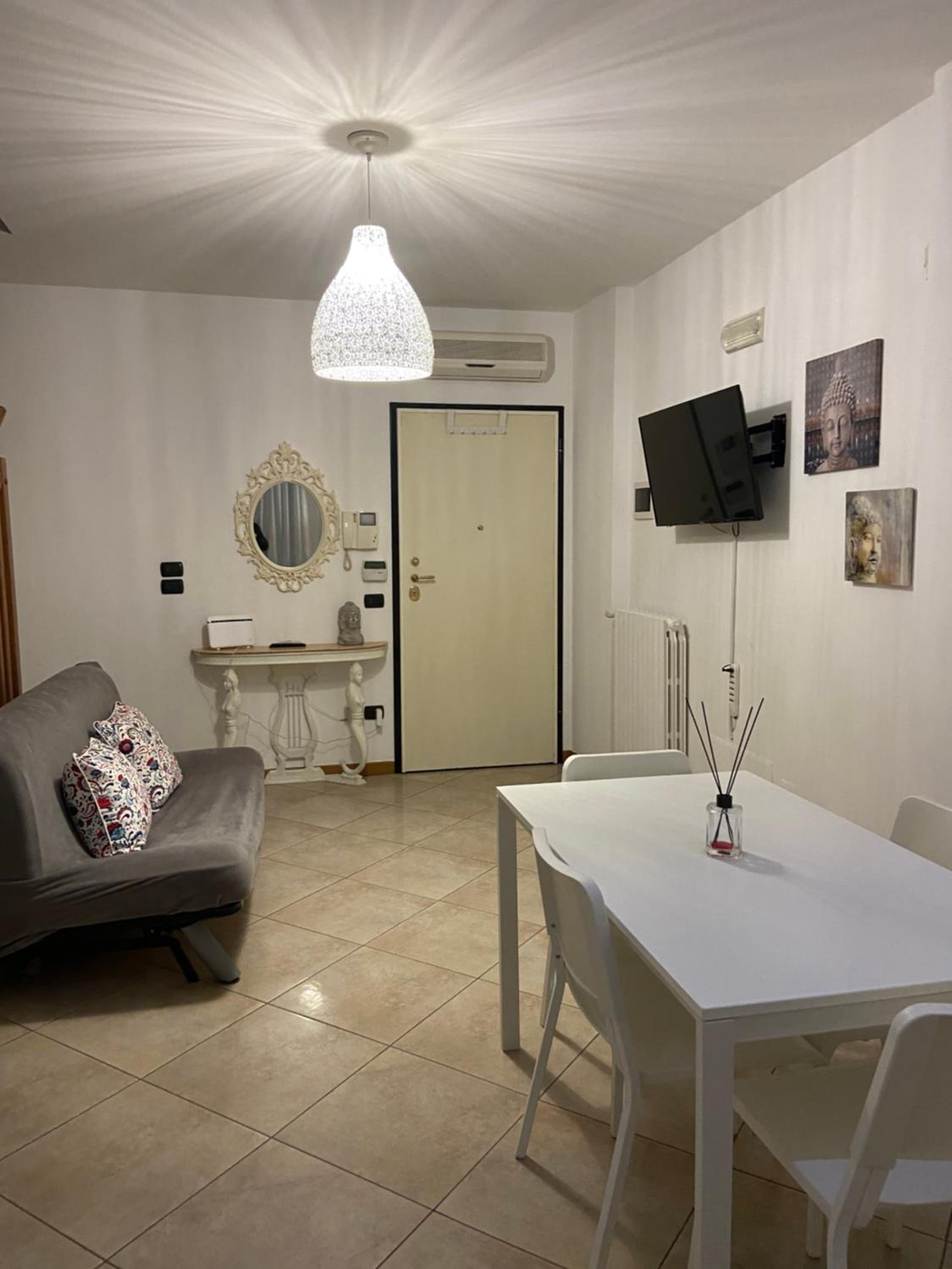 One-Bedroom Apartment - Photo 76