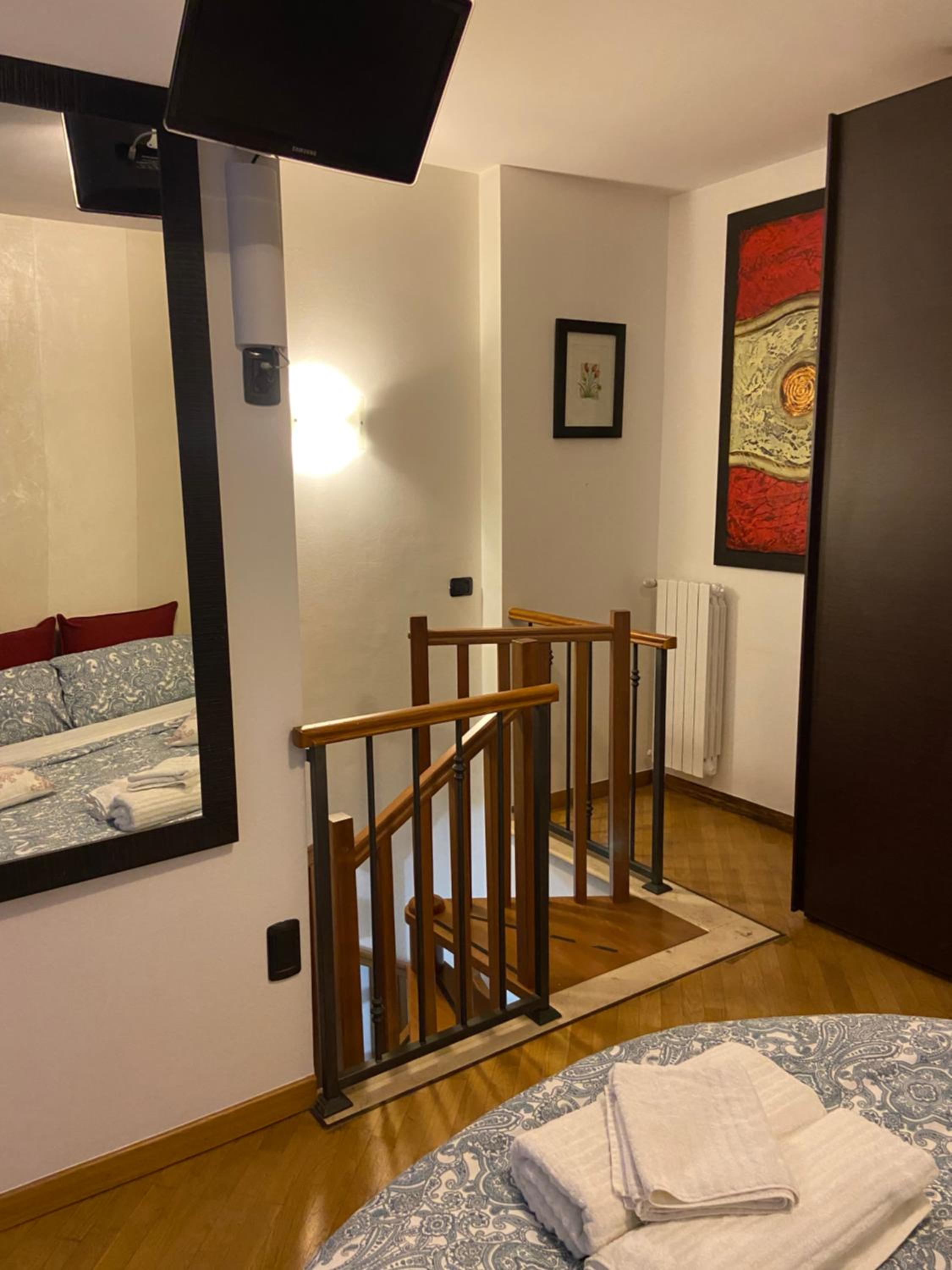 One-Bedroom Apartment - Photo 81