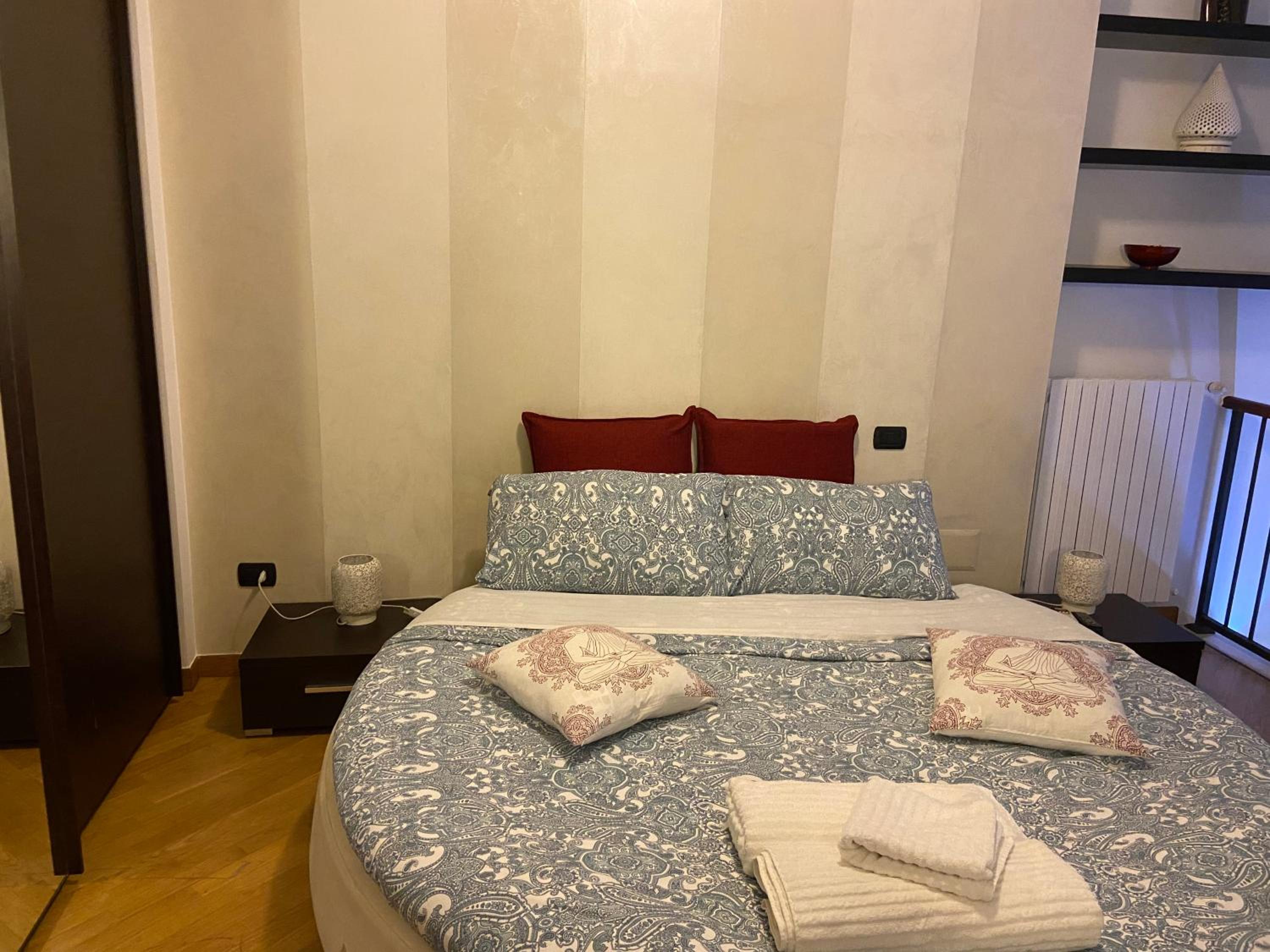 One-Bedroom Apartment - Photo 88