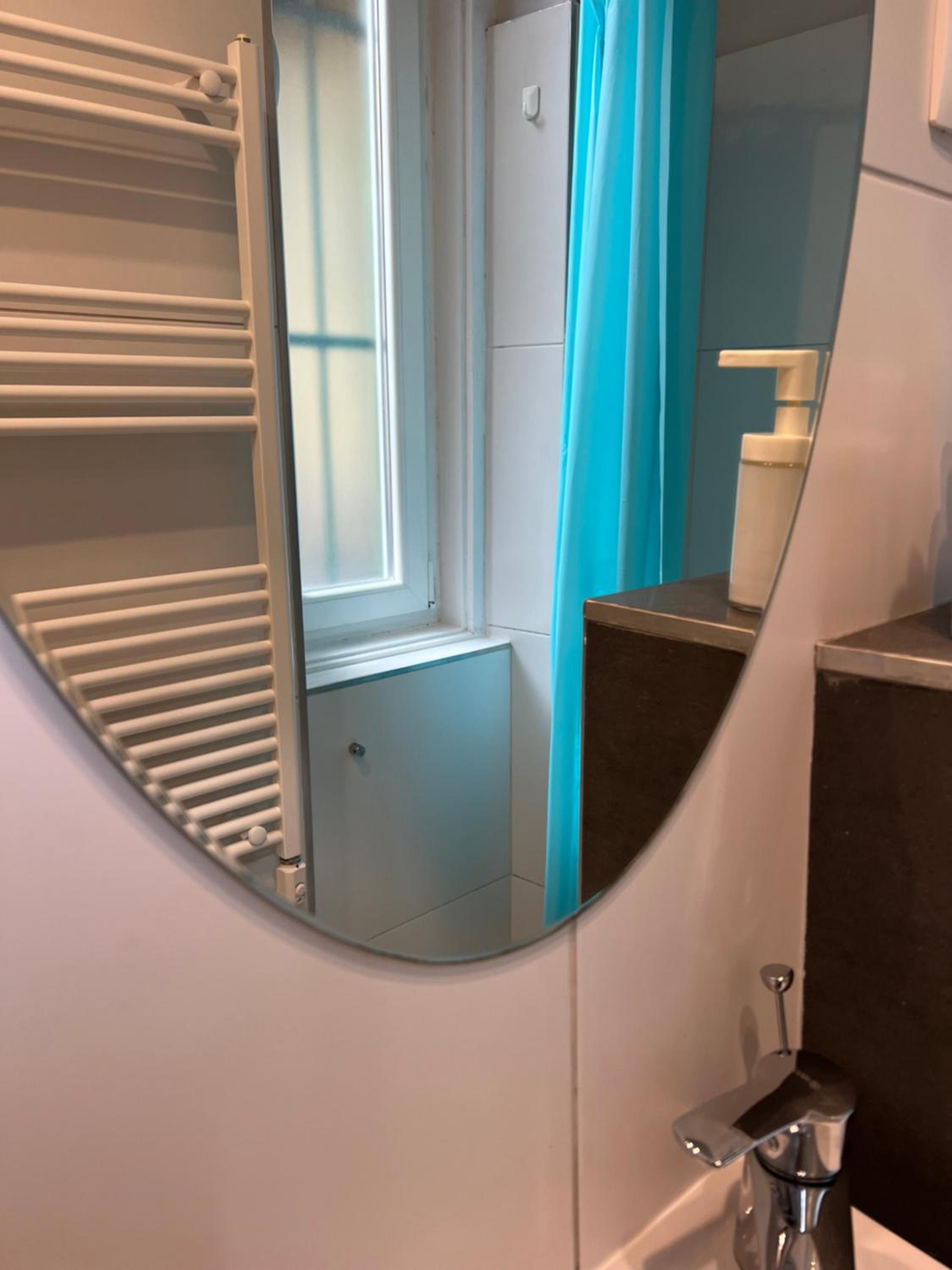 Two-Bedroom Apartment - Photo 9