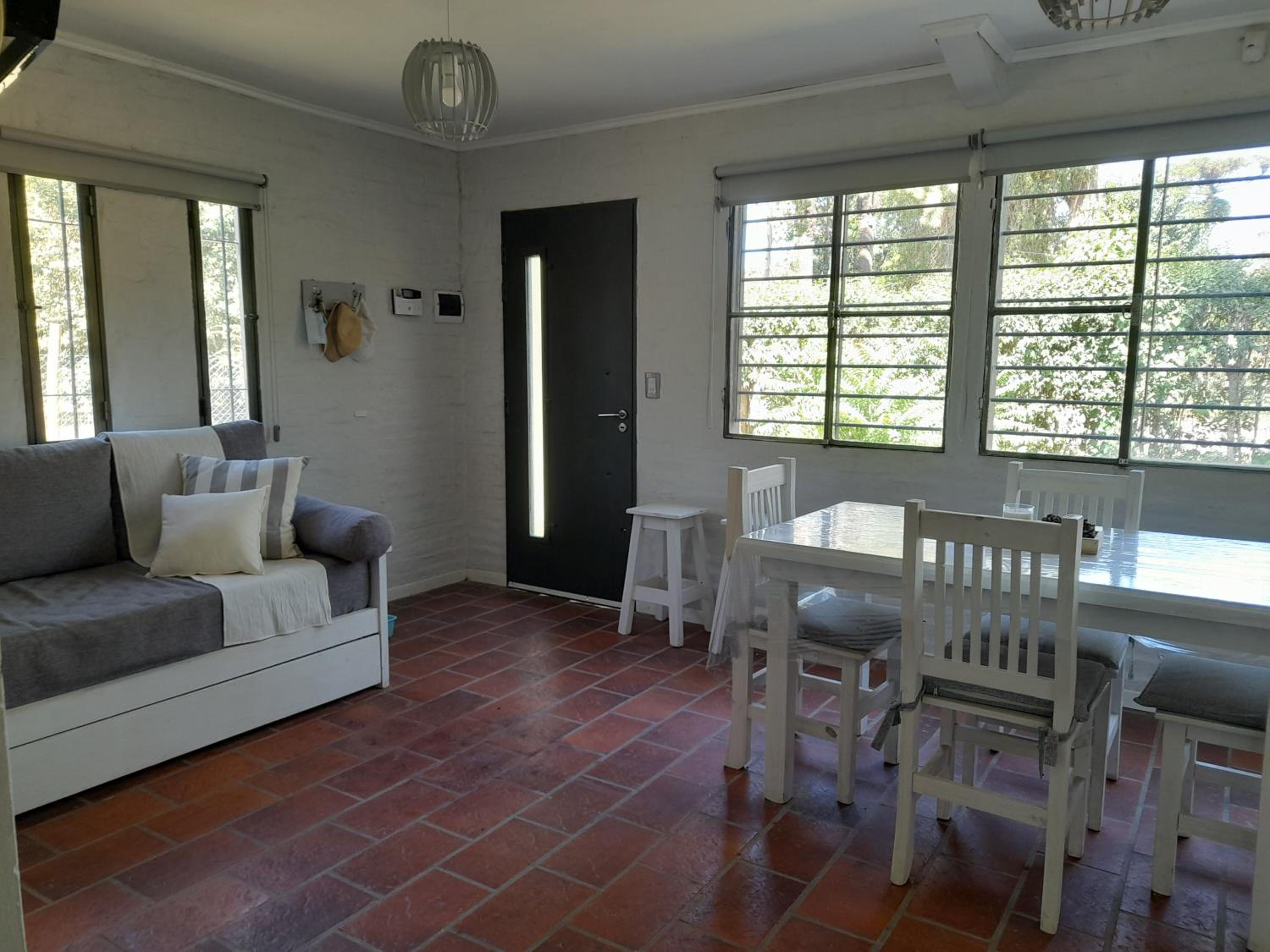 One-Bedroom House photo 2