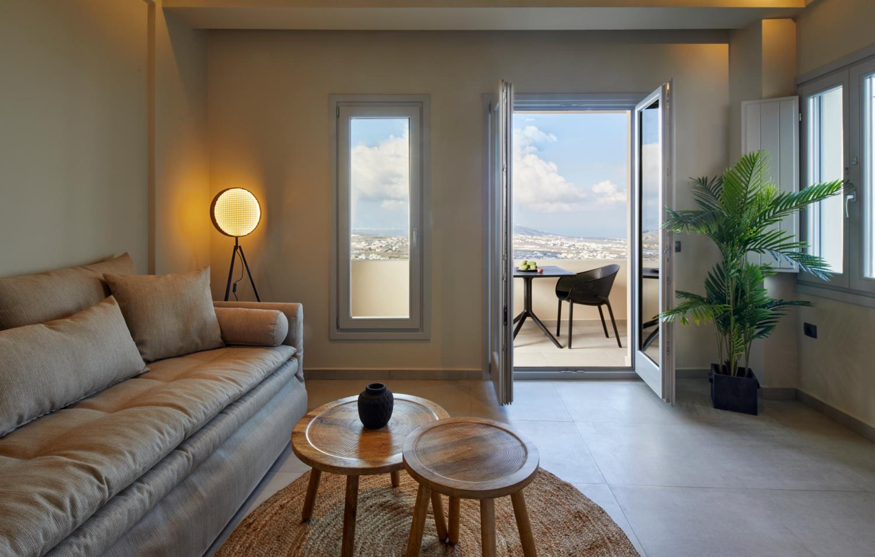 Superior Suite with Sea View - Photo 7