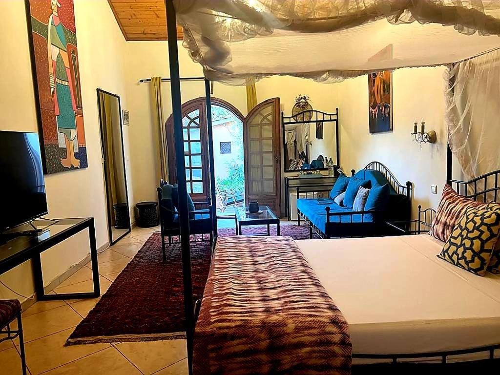 Villa with Private Pool photo 2