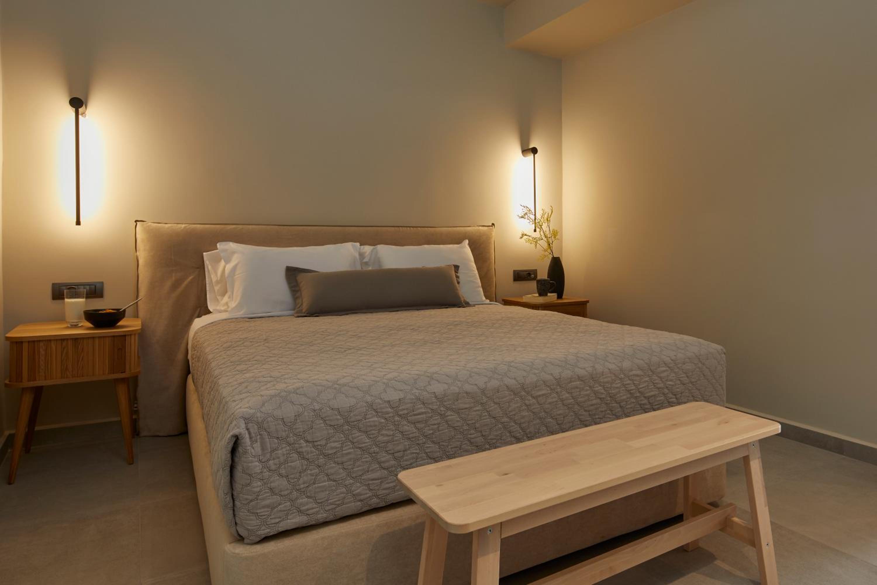 Standard Suite - Photo 5