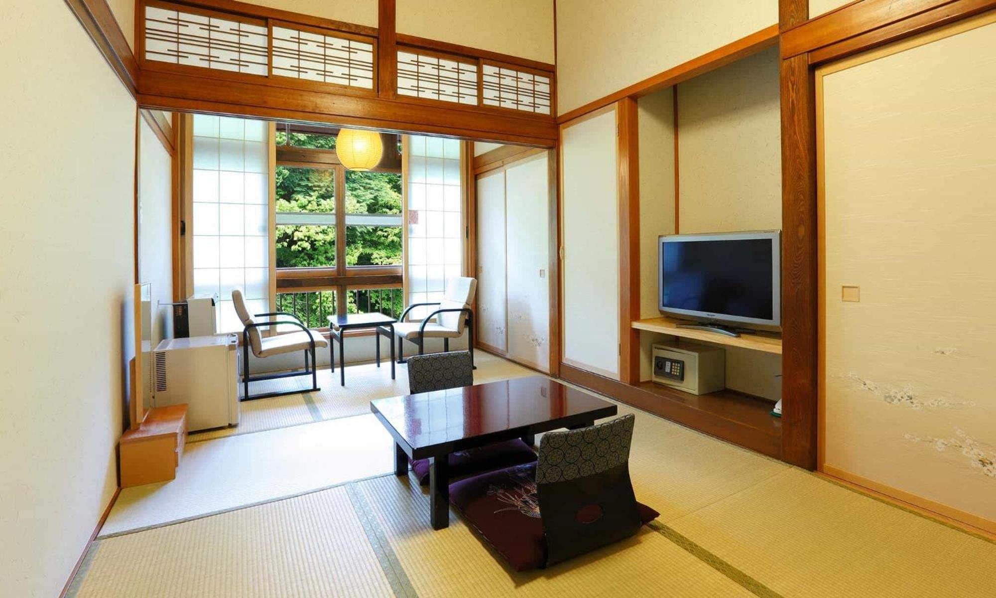 Japanese-Style Small Room with Shared Bathroom