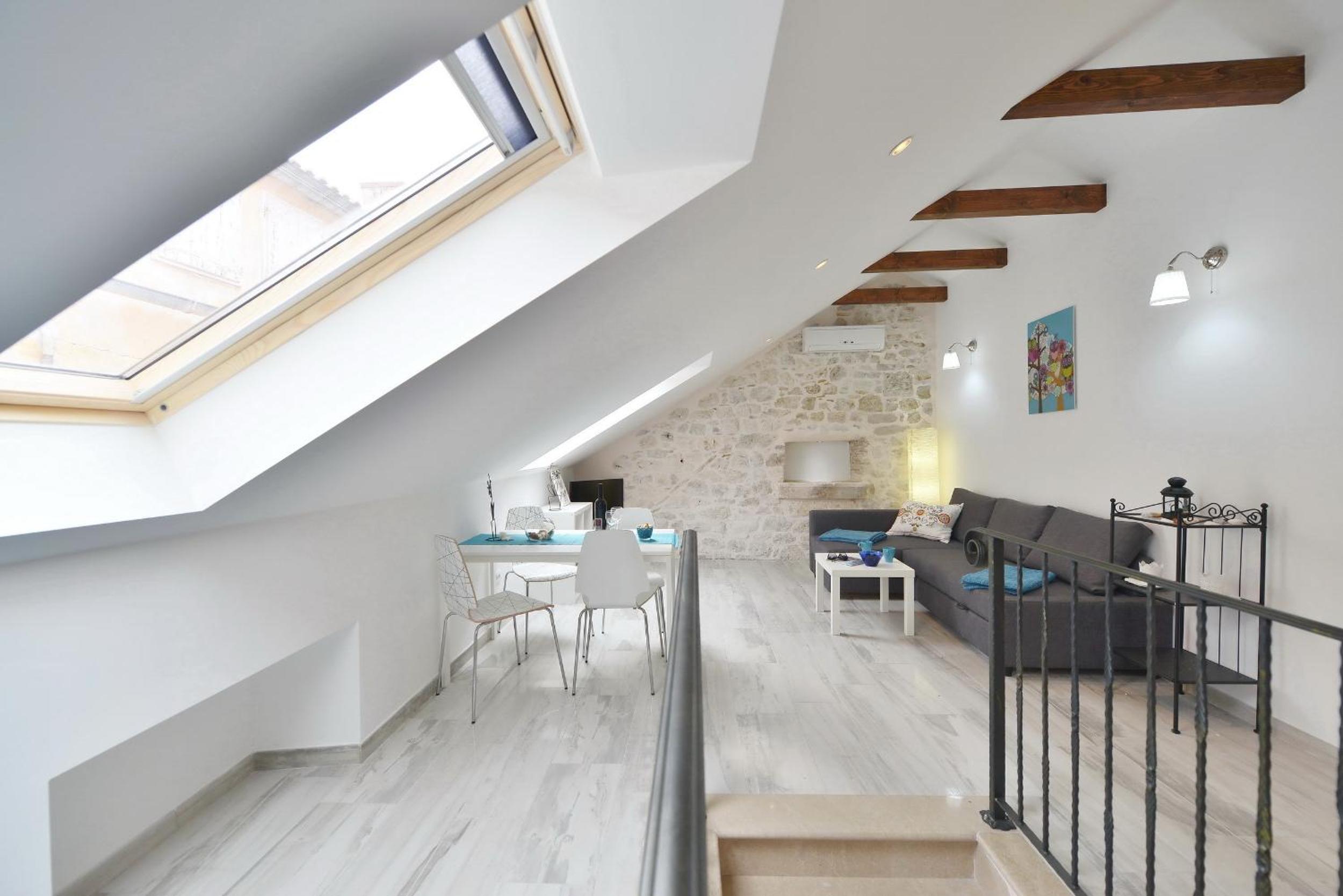 Apartment with Terrace photo 3