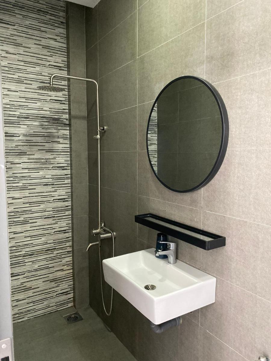 Quadruple Room with Sea View - Photo 9