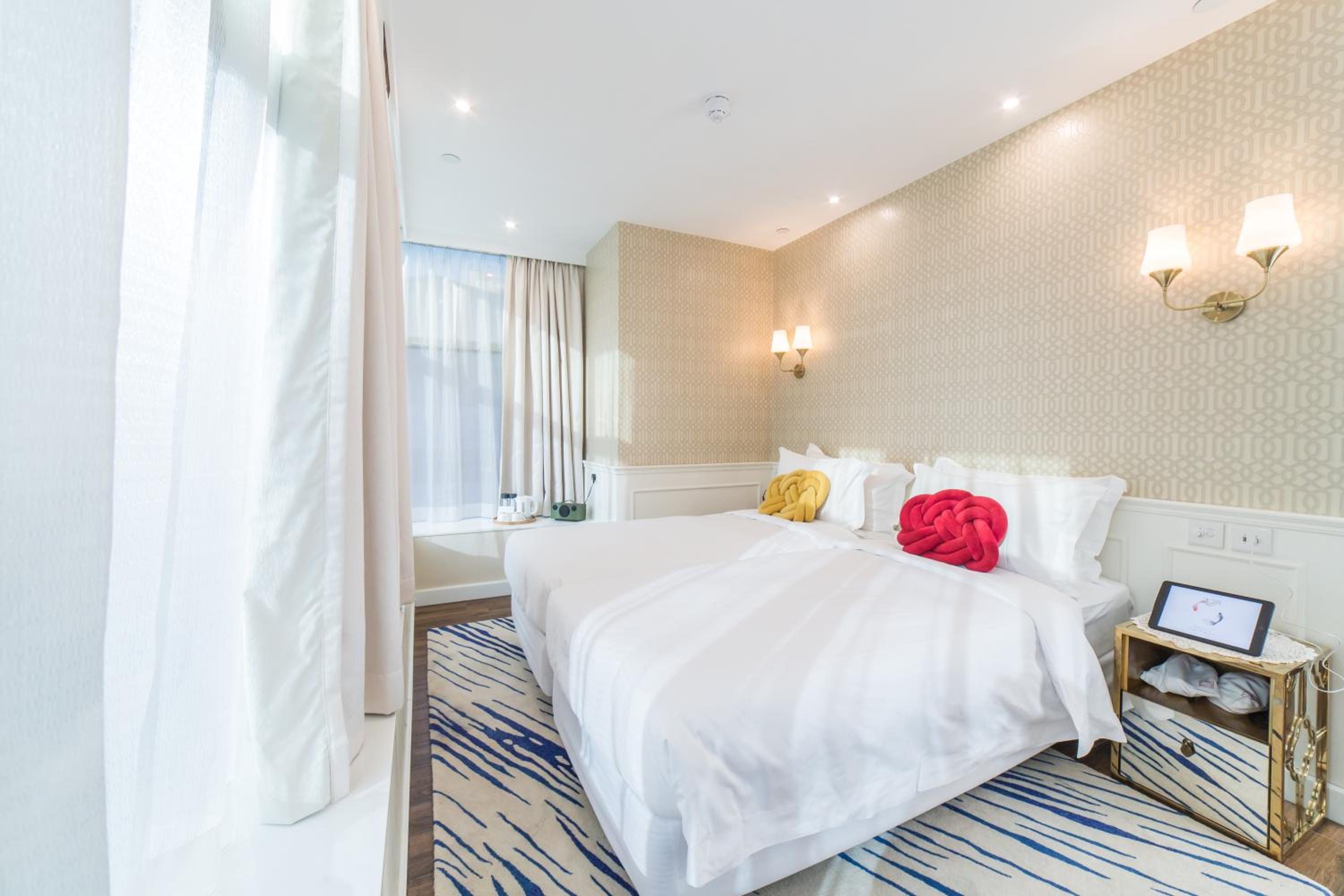 Premier Music Art Twin Room