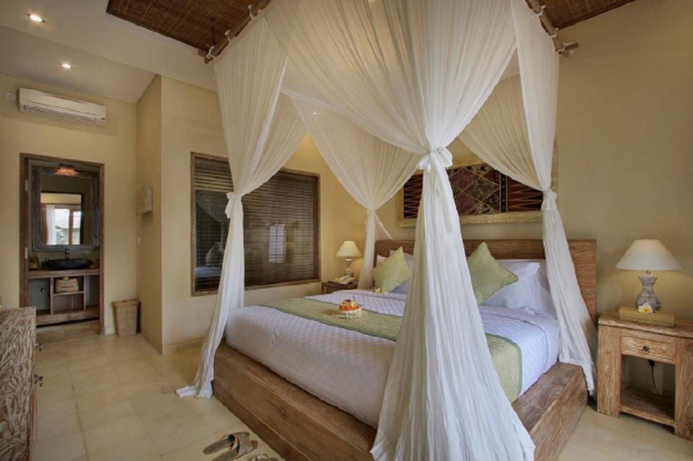 Deluxe  Double or Twin Room with  Balcony  and Daily Afternoon Tea  photo 2