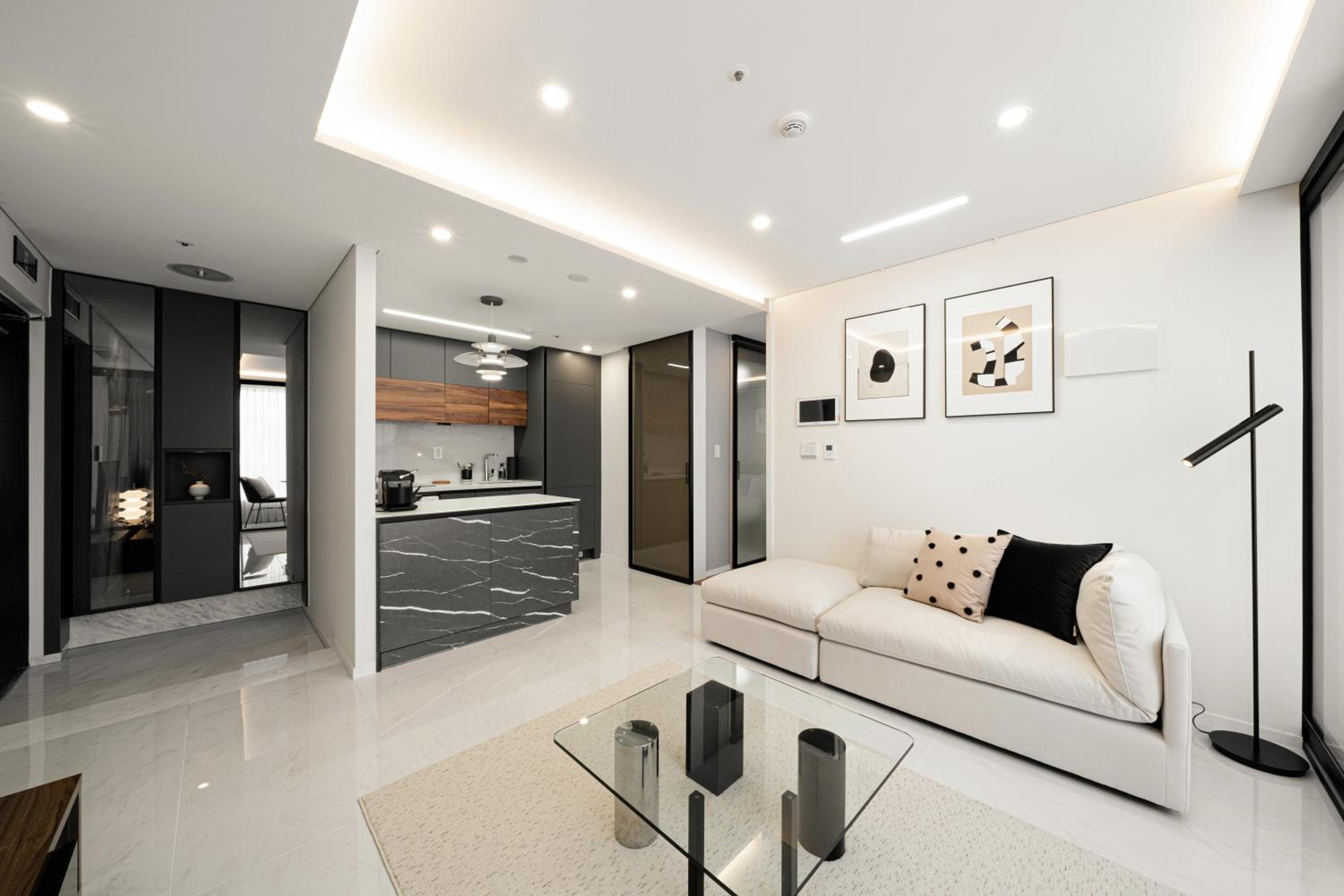 Premier Suite W - Photo 2