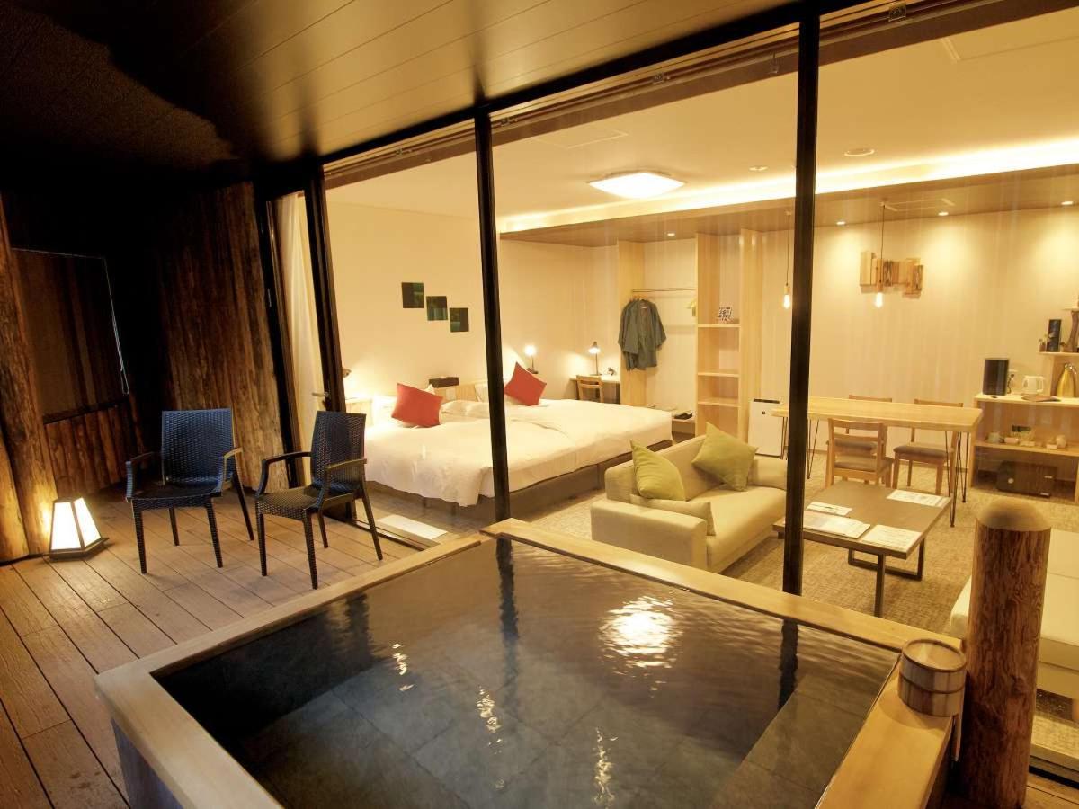 Room 13 Suite with Hot Spring Bath photo 3