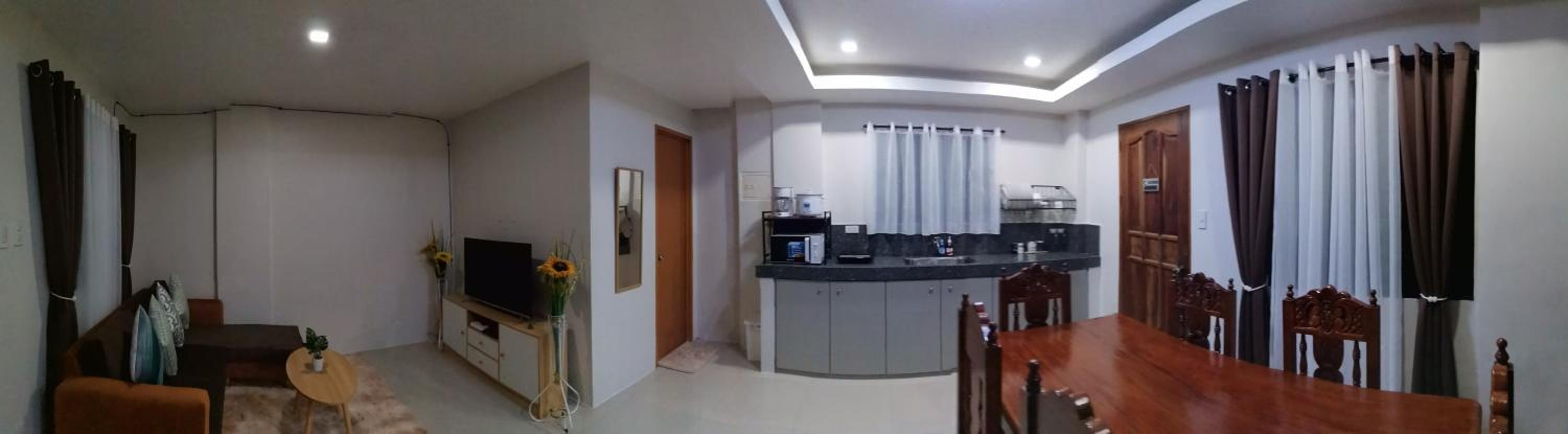 Three-Bedroom Apartment photo 3