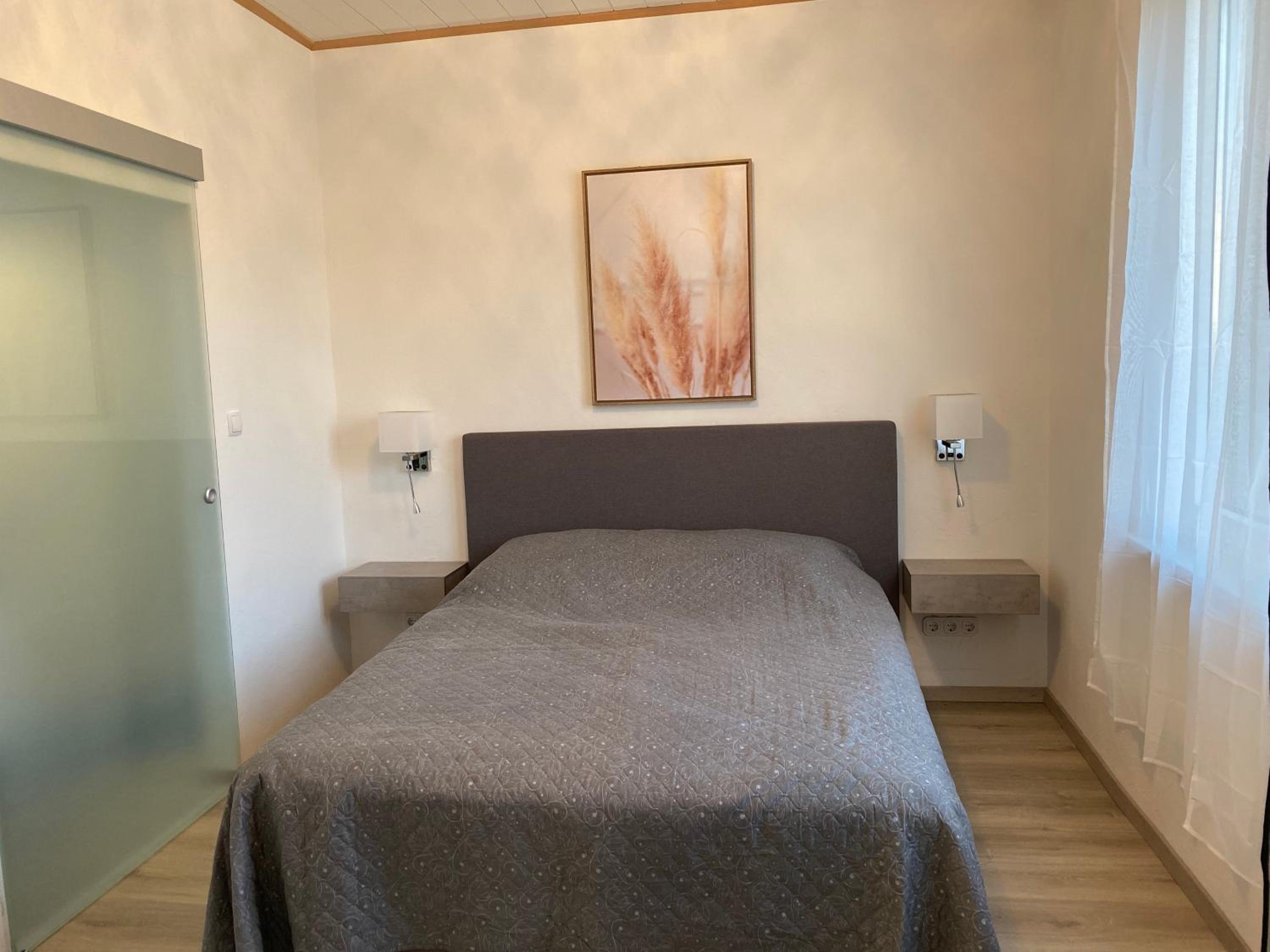 One-Bedroom House photo 1