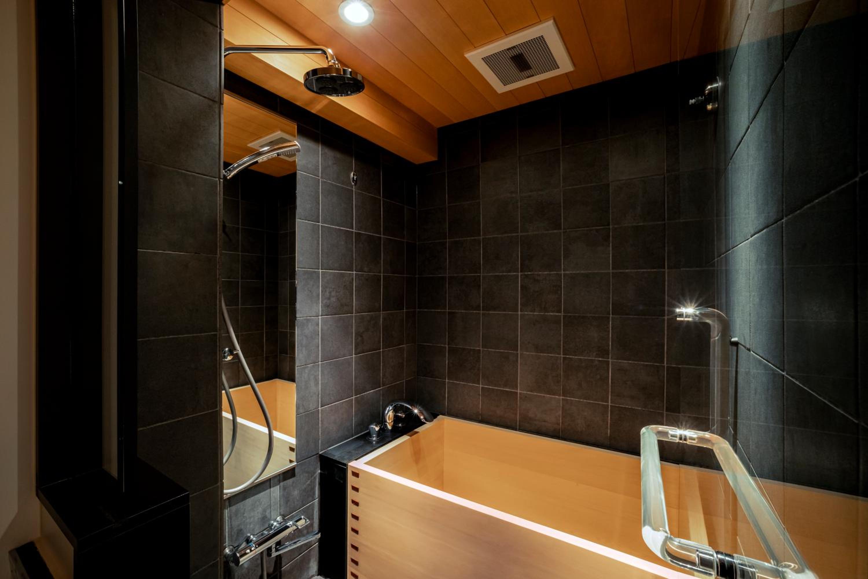 Standard Twin Room - Photo 12