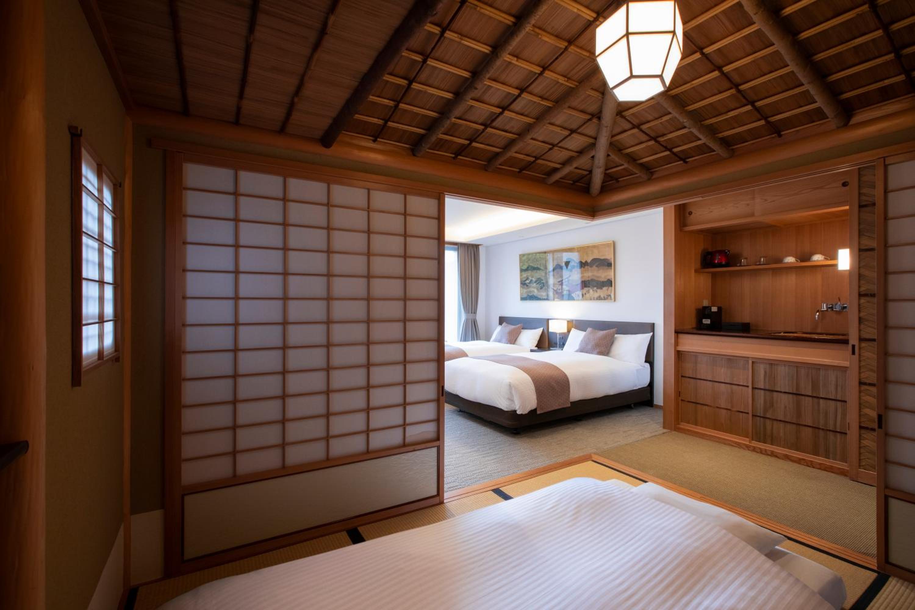 Premium Quadruple Room - Photo 20