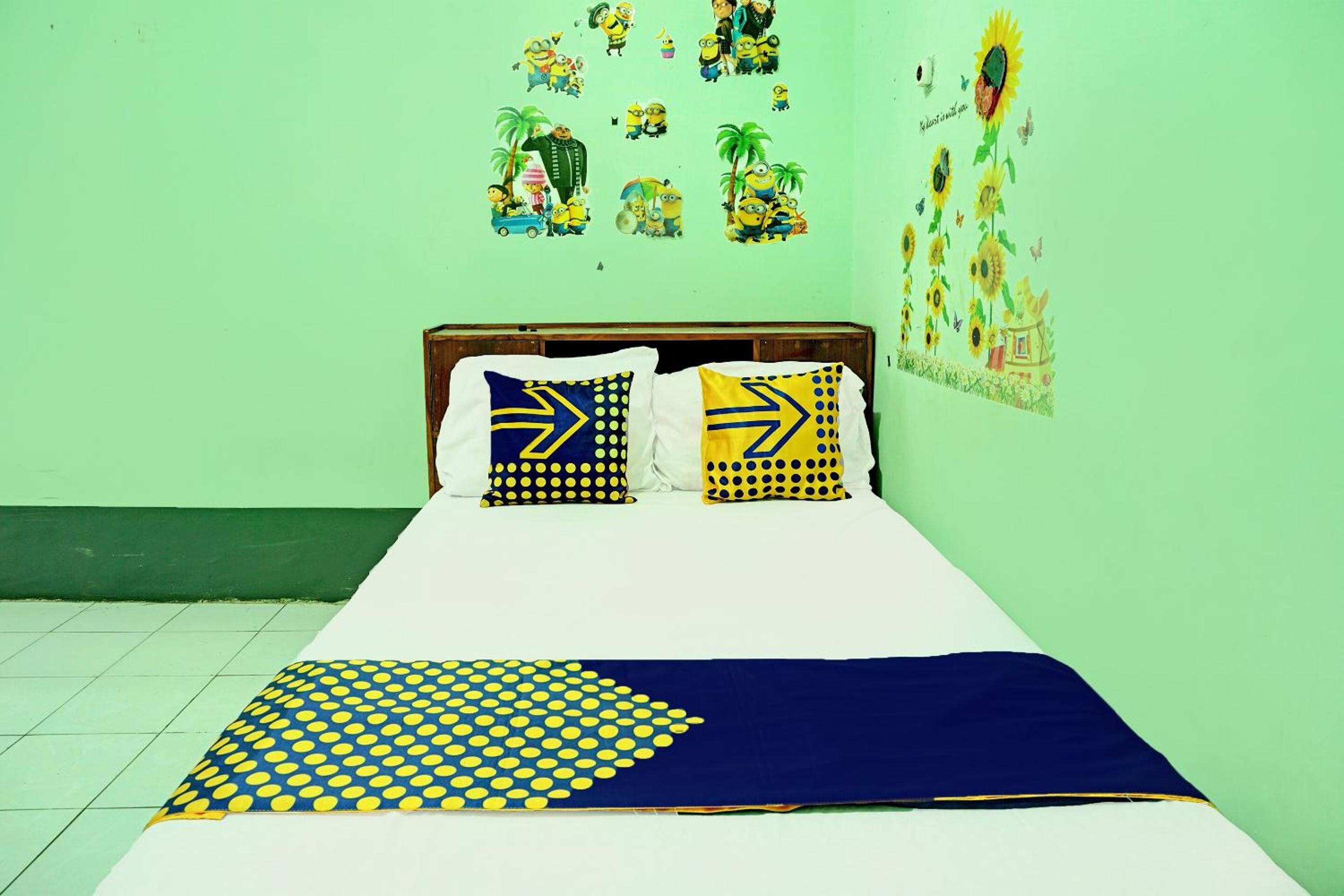 Budget Double Room photo 2