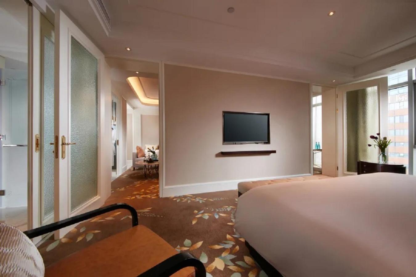 Superior King Room photo 2