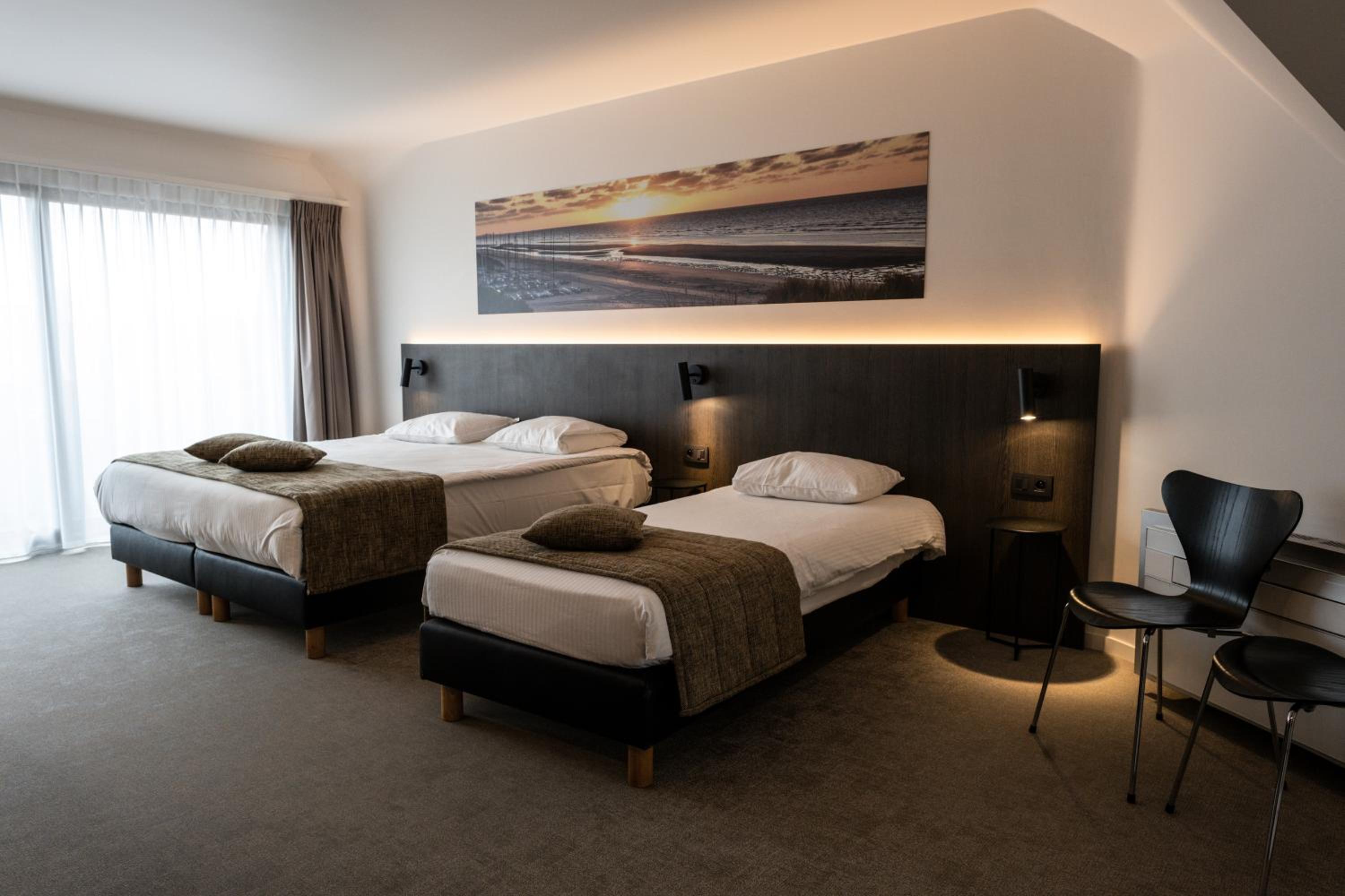 Large Double Room - Photo 4